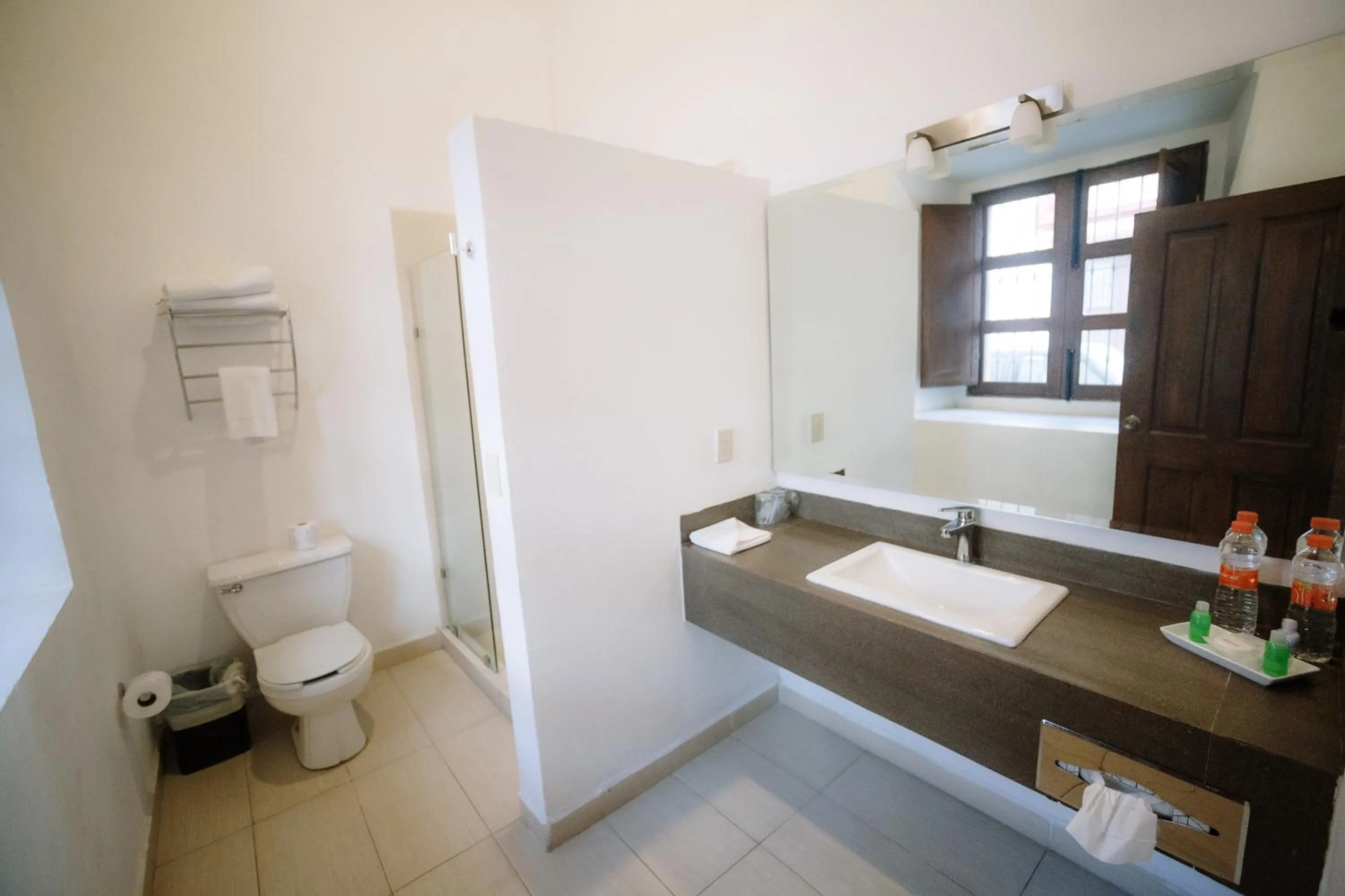 Bathroom in Hotel El Farol