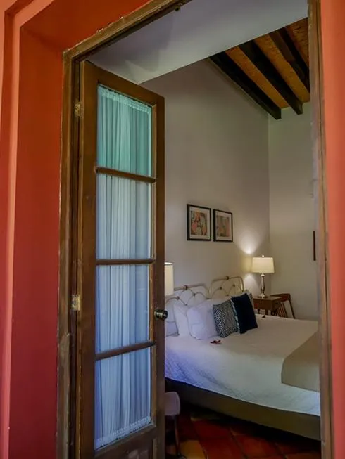 Photo of the whole room, Bed in Hotel El Farol