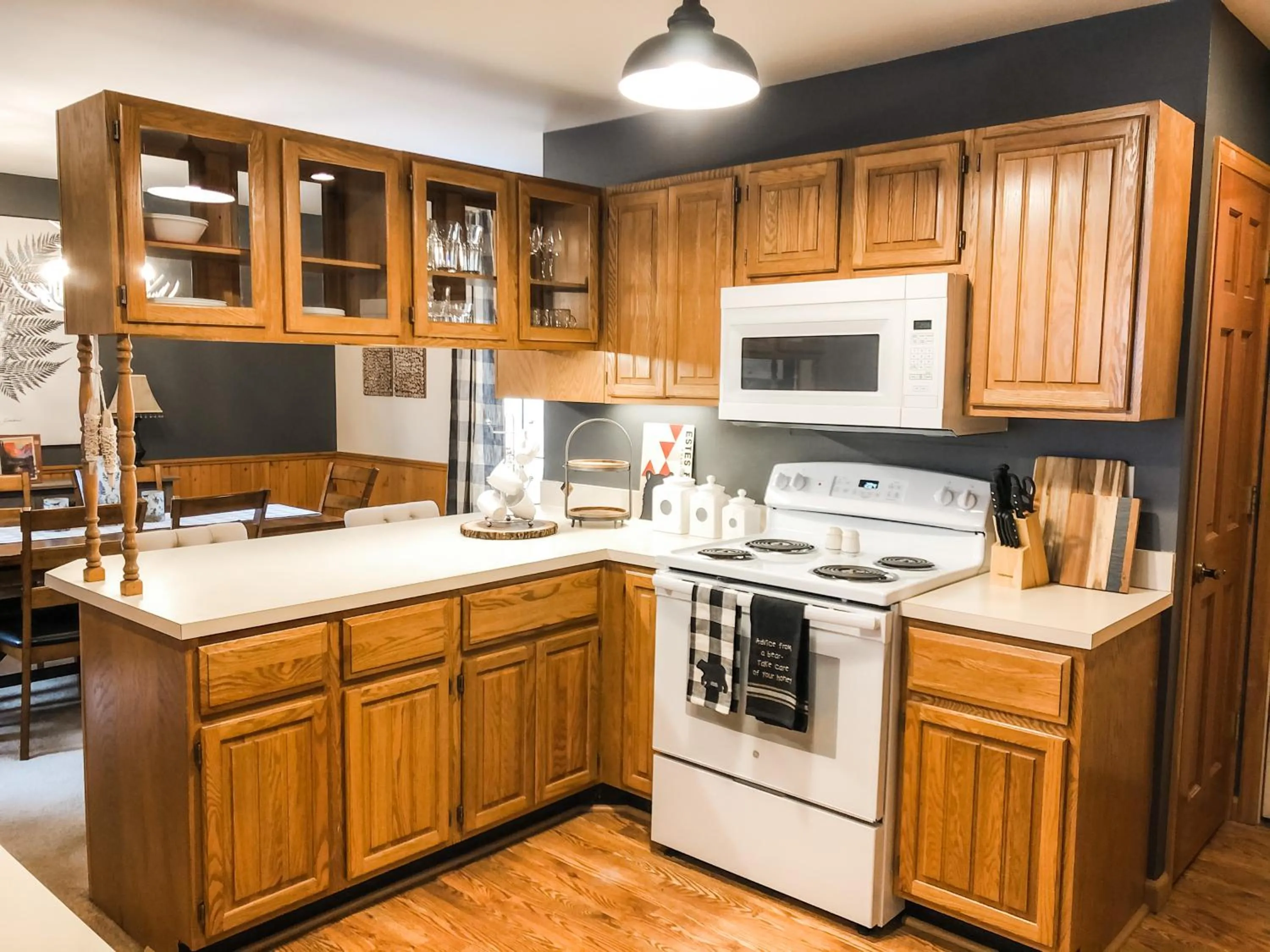 Riverfront Mountain Cottage Retreat