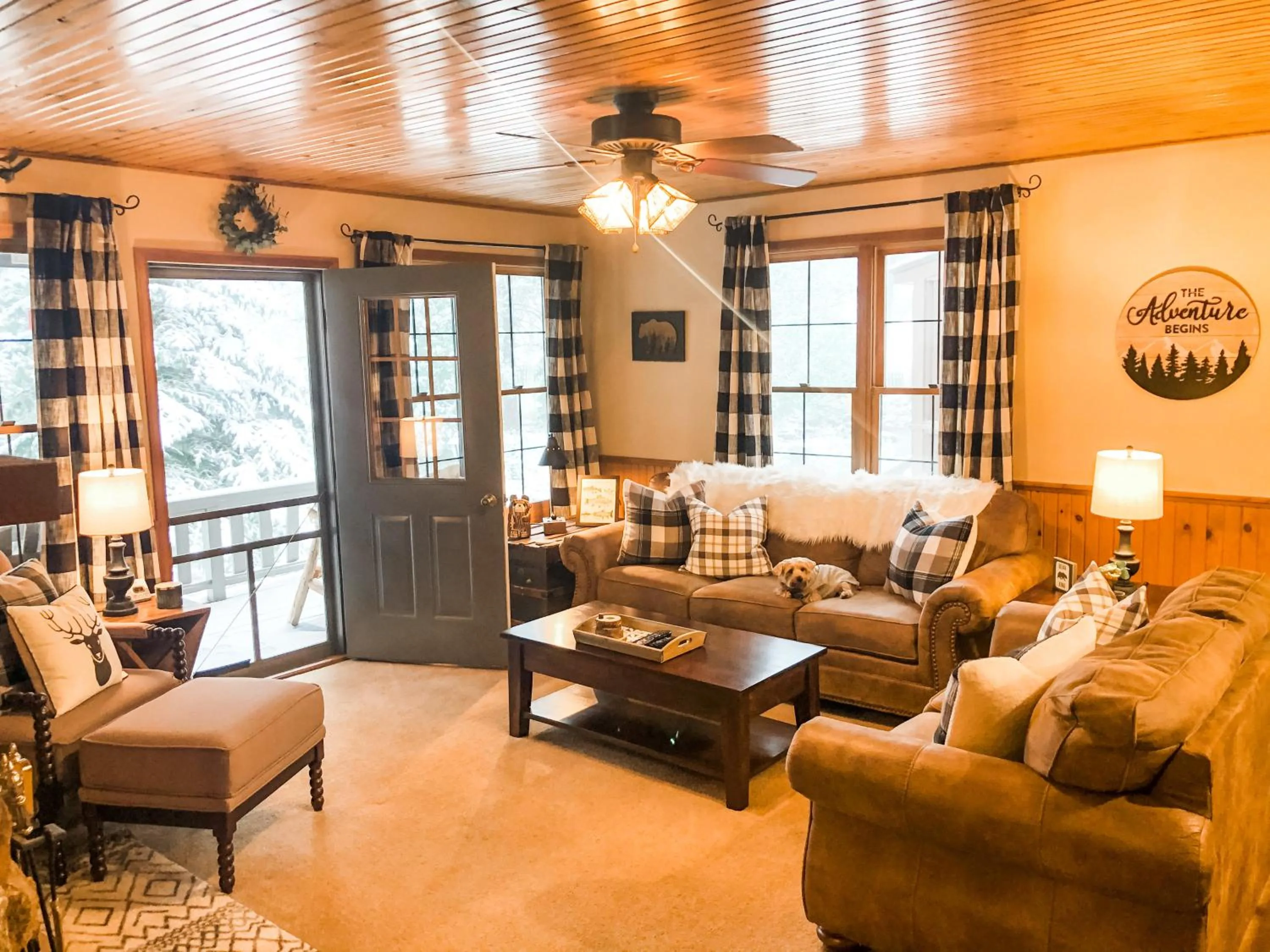 Riverfront Mountain Cottage Retreat