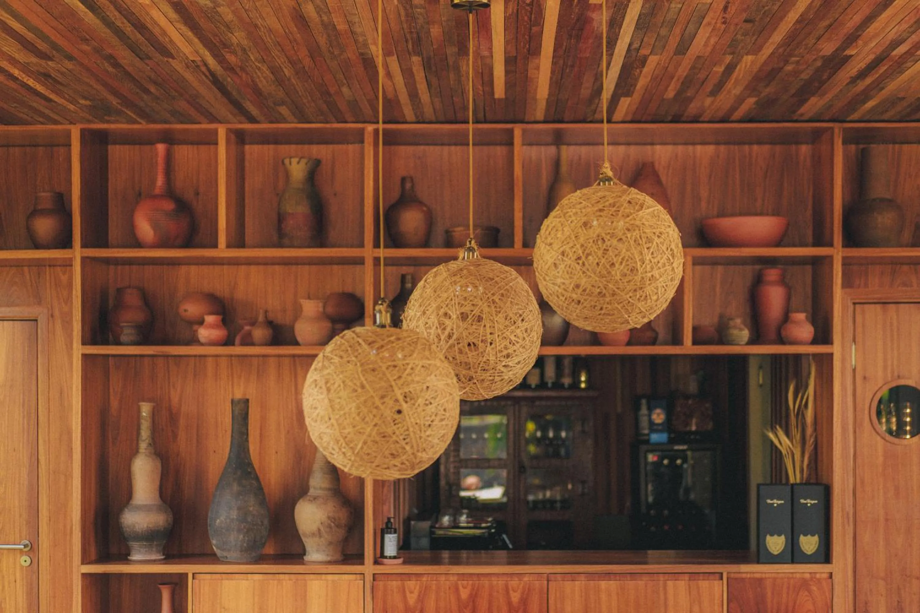 Restaurant/places to eat in Makena Hotel