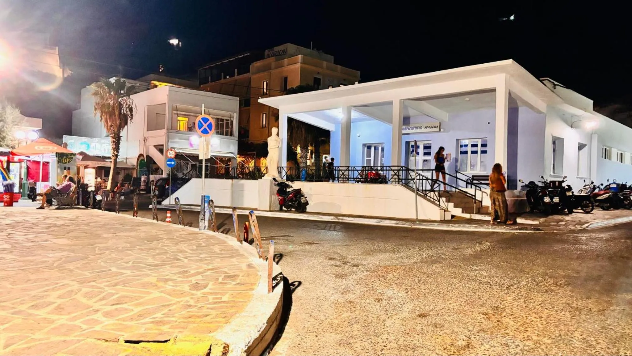 Night in Nefeli Hotel