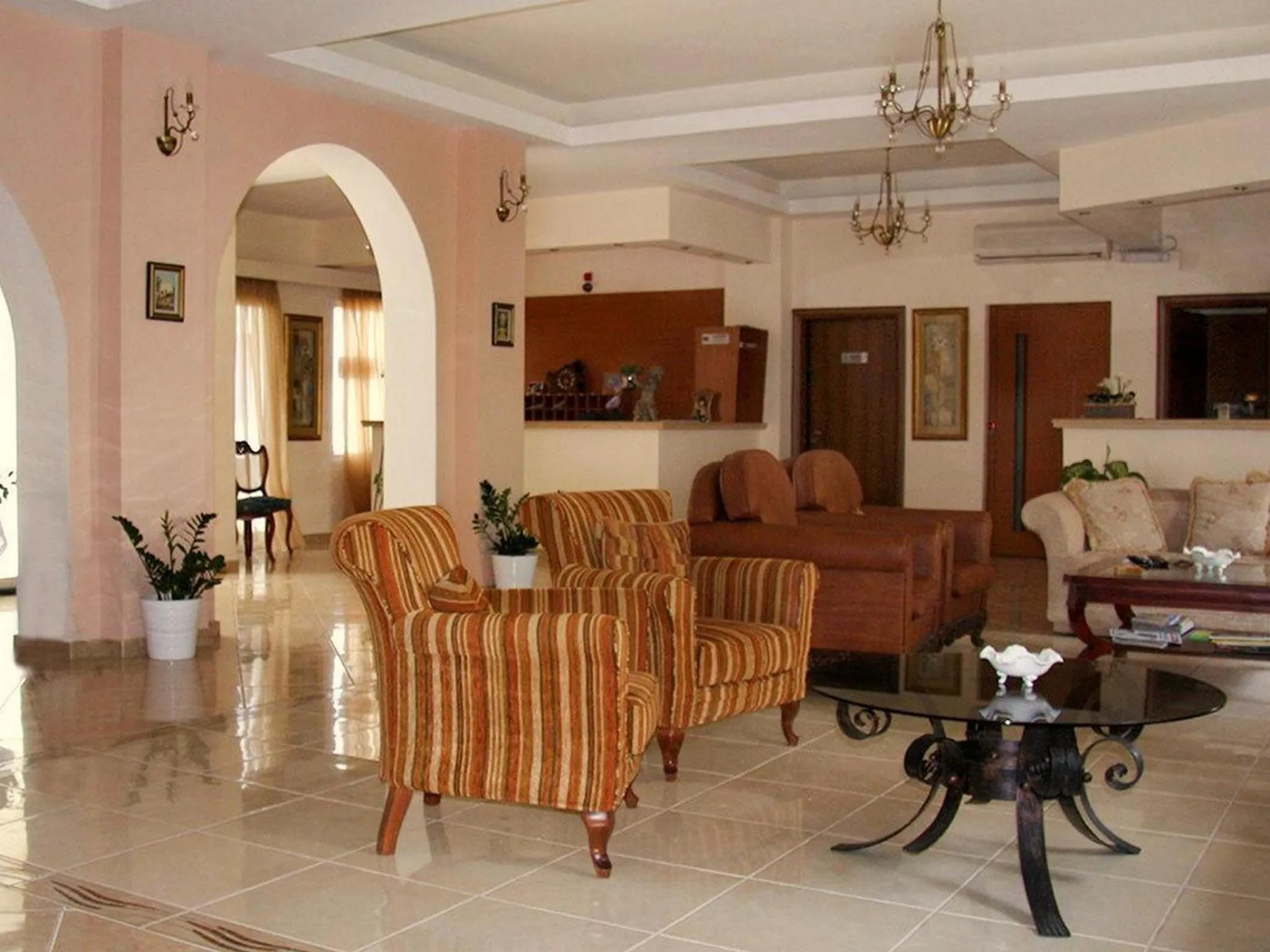 Communal lounge/ TV room in Nefeli Hotel