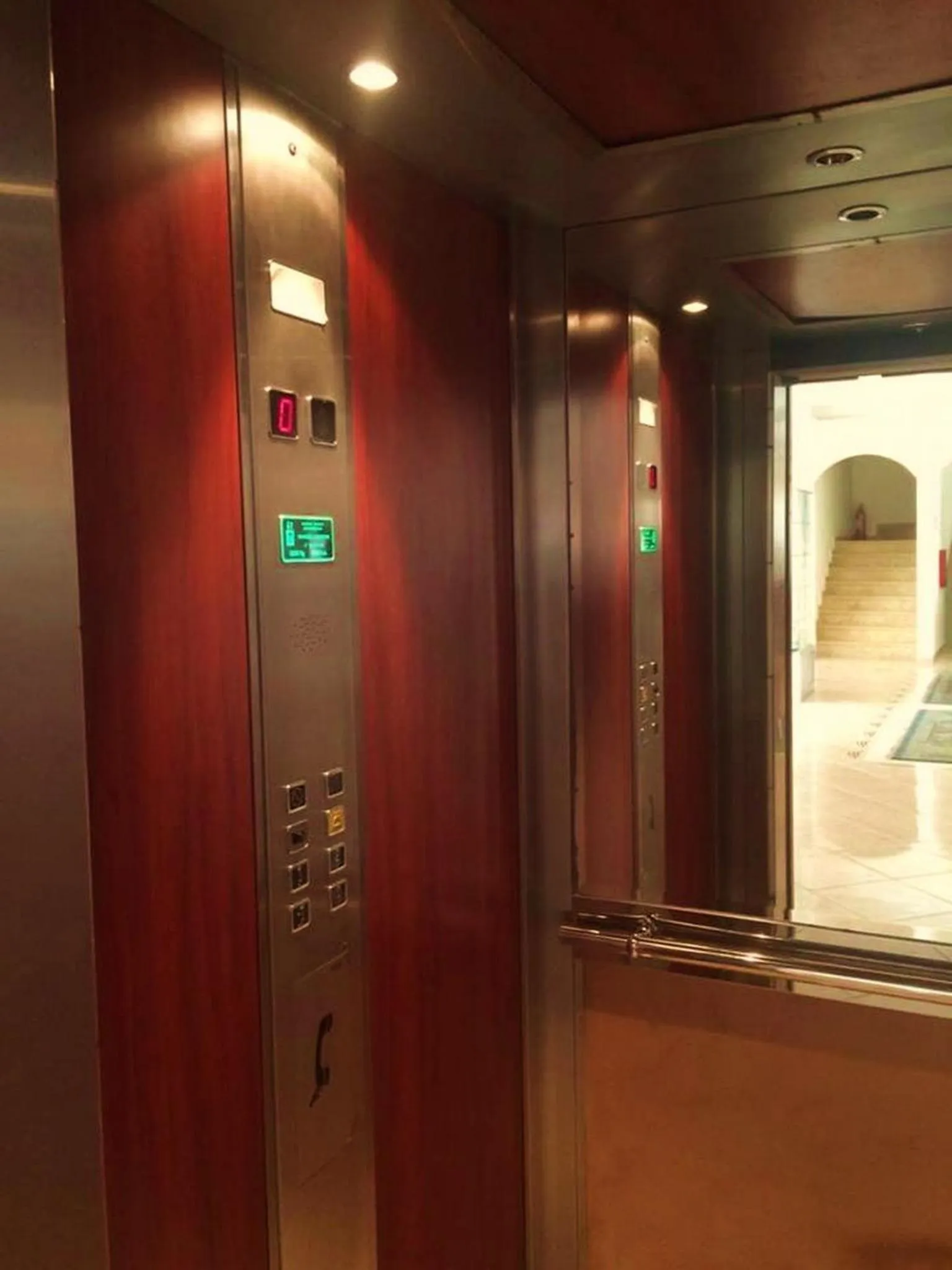 Area and facilities in Nefeli Hotel