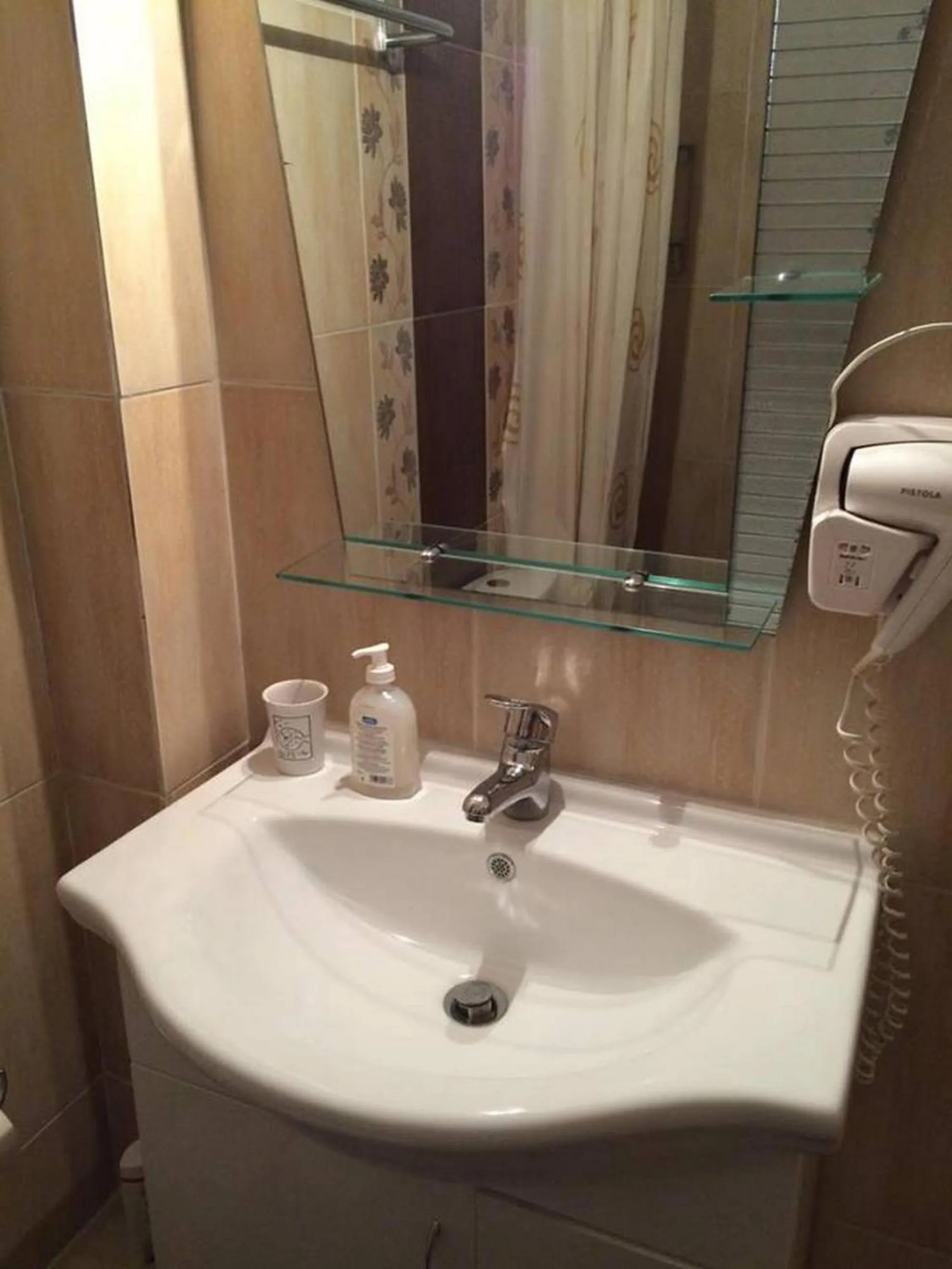 Bathroom in Nefeli Hotel