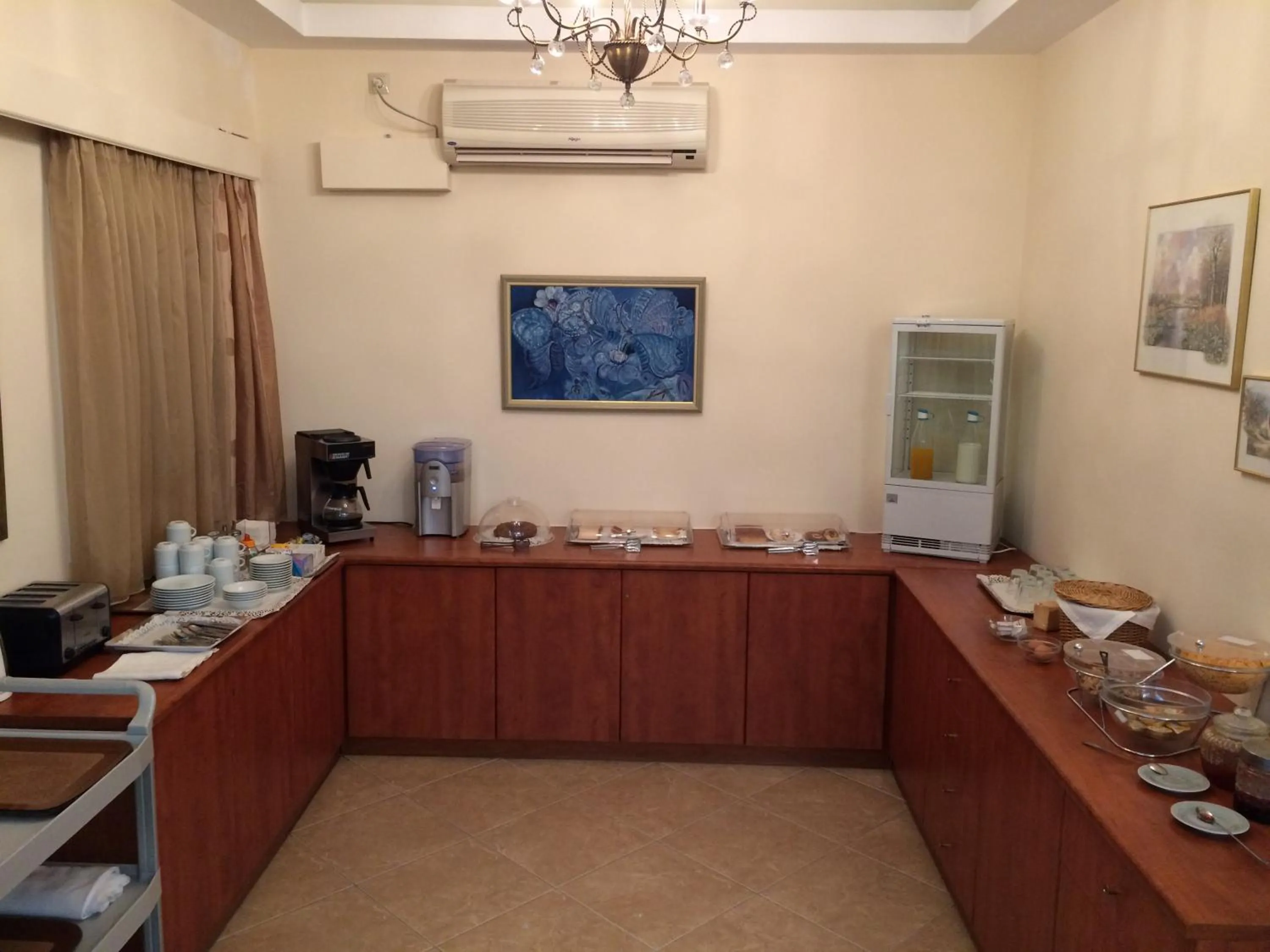 Food and drinks in Nefeli Hotel