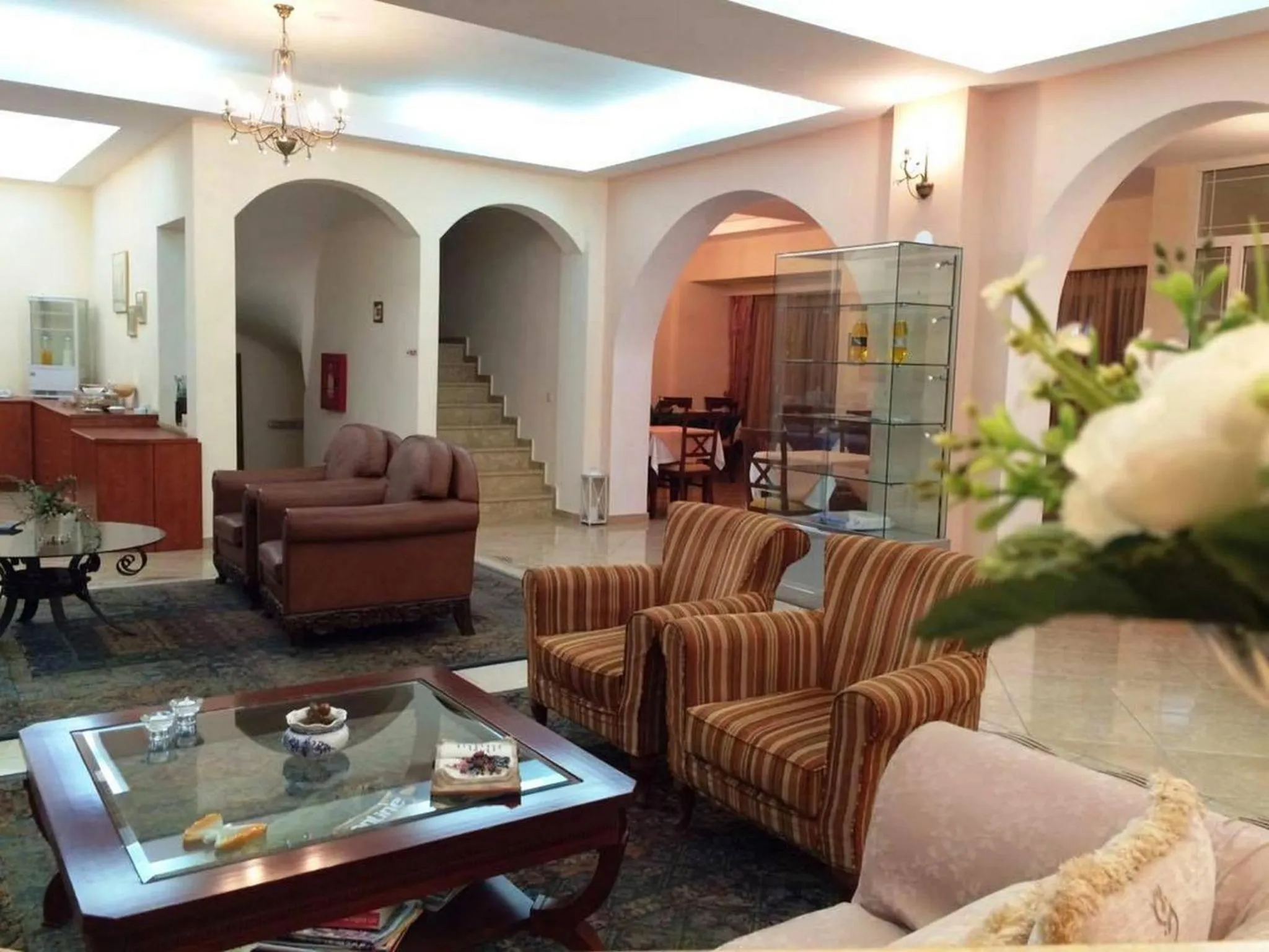 Communal lounge/ TV room in Nefeli Hotel