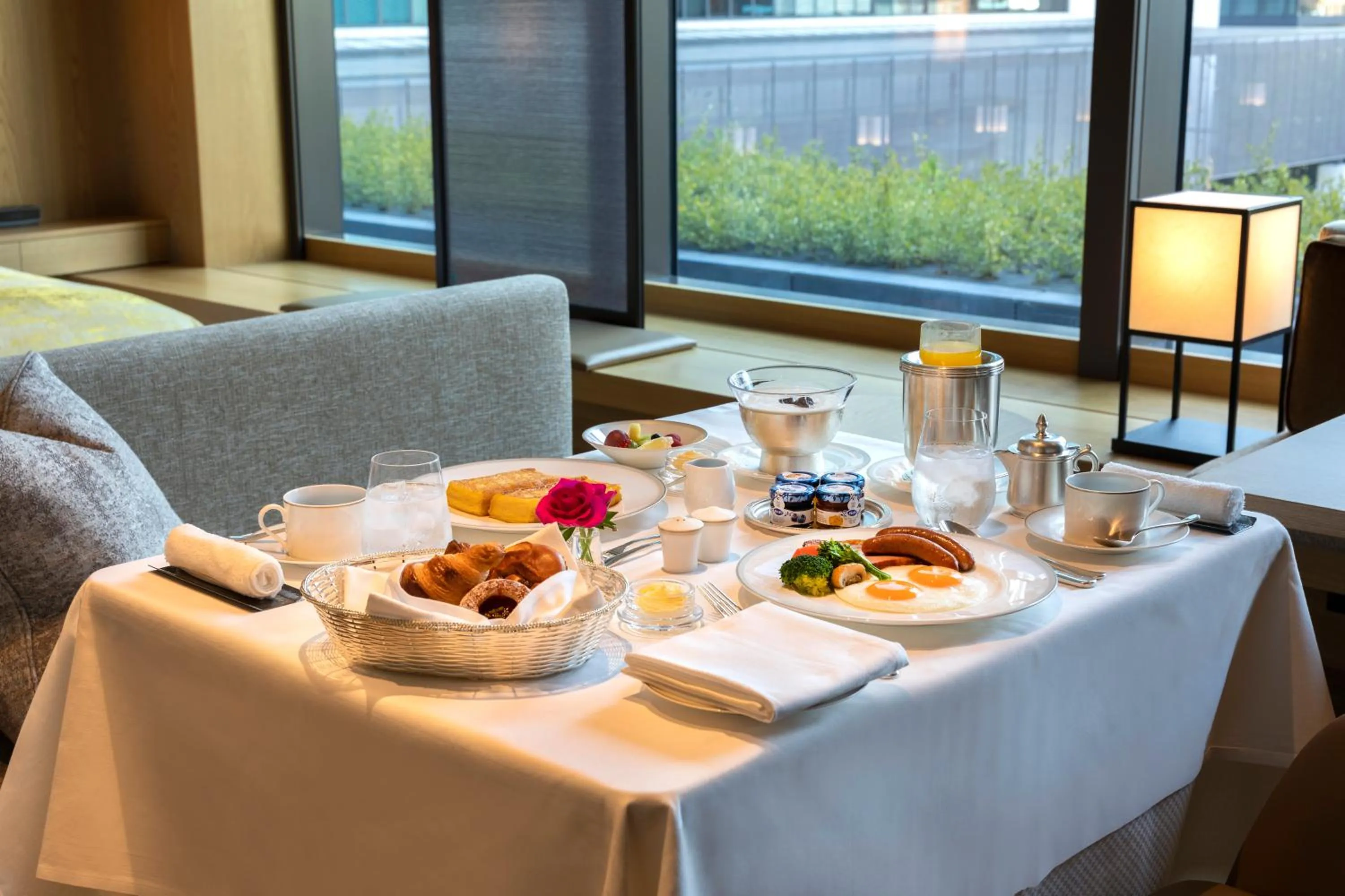 Breakfast in The Okura Heritage Tokyo