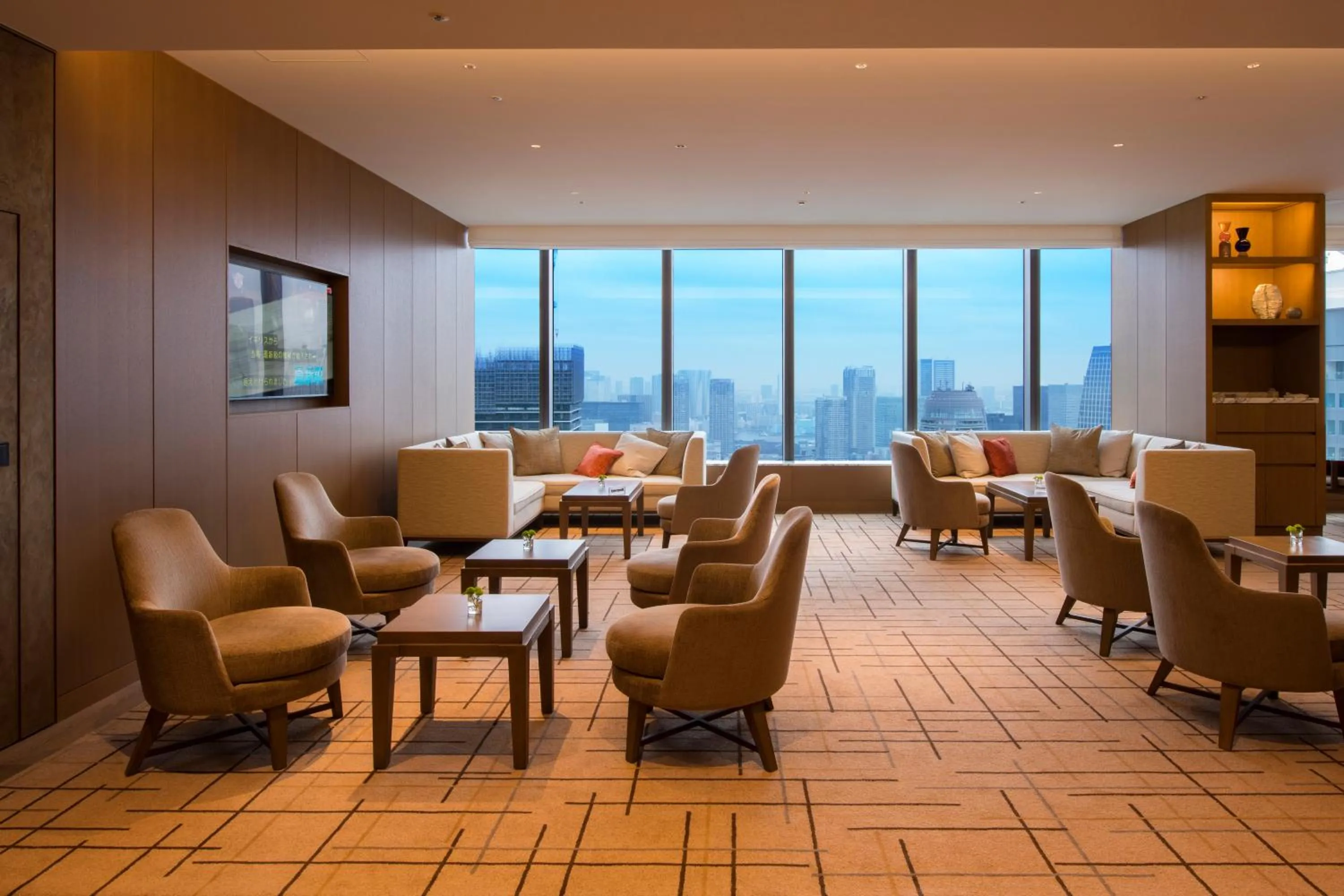 Lounge or bar in The Okura Heritage Tokyo