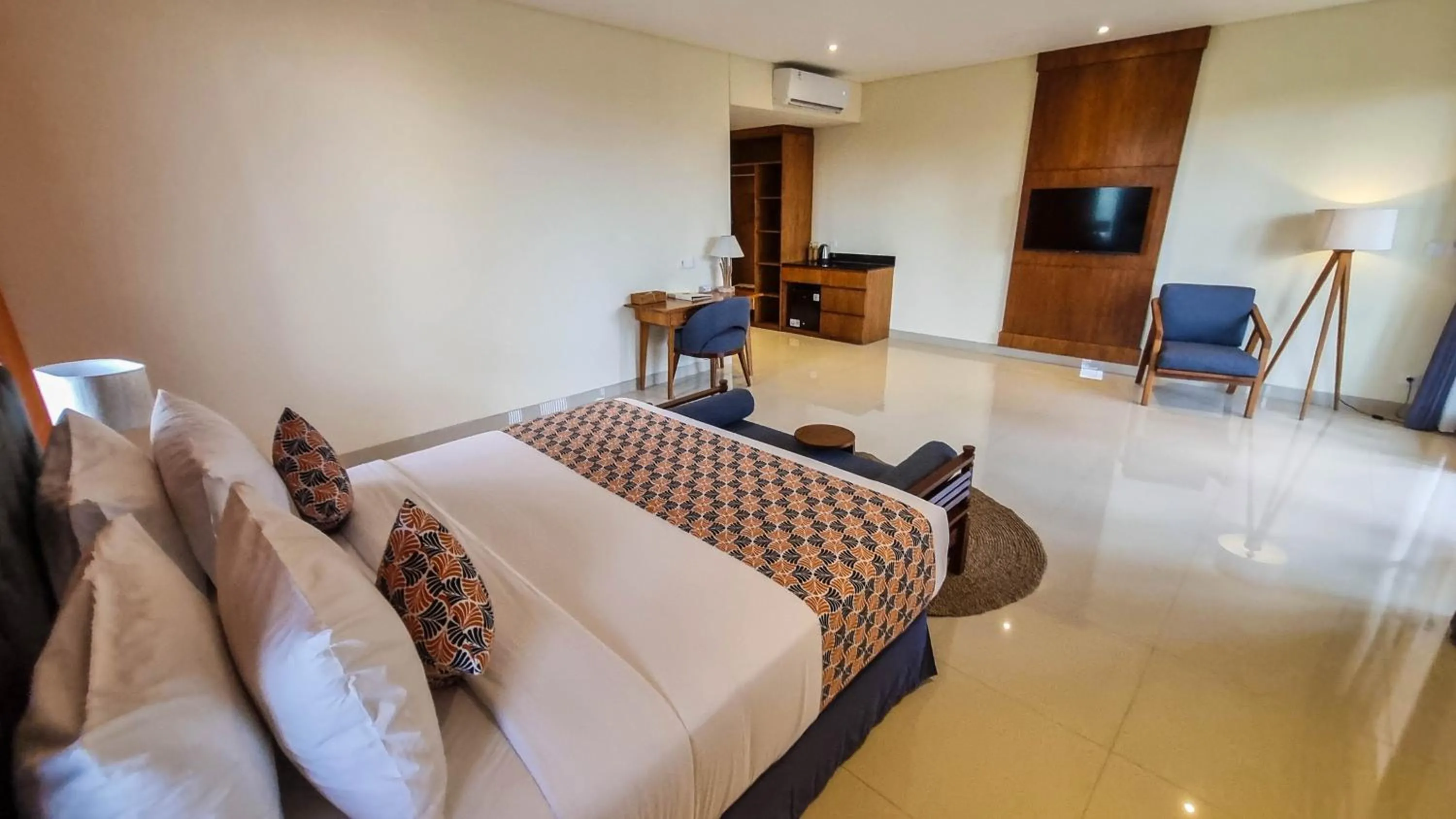 Bedroom, Bed in Kahayana Suites Ubud