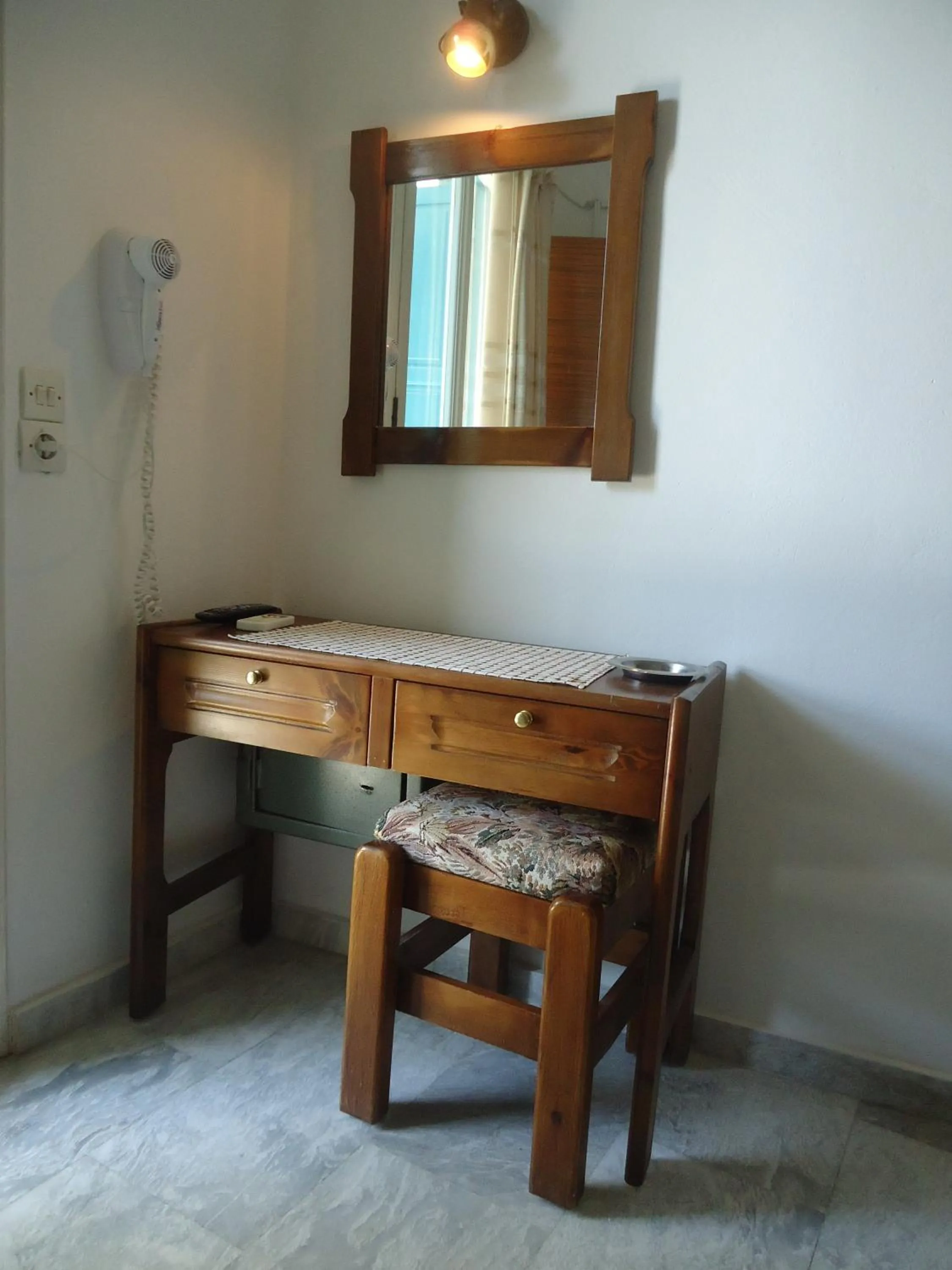 Decorative detail in Zorbas Hotel