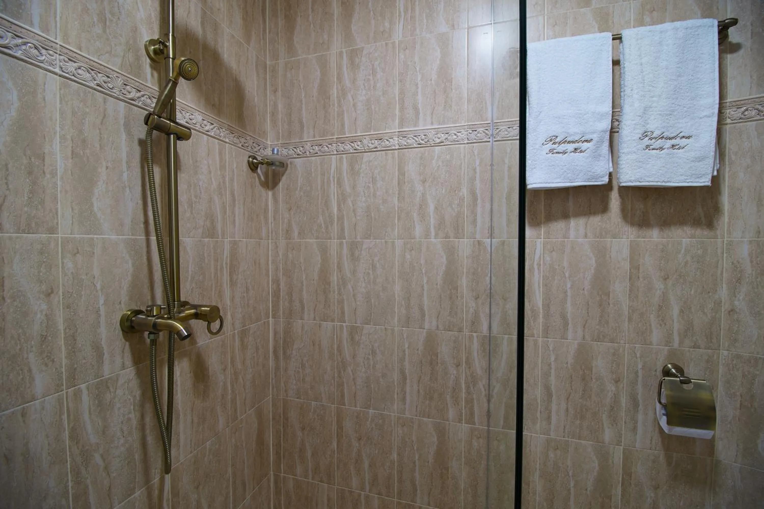 Bathroom in Pulpudeva Family Hotel