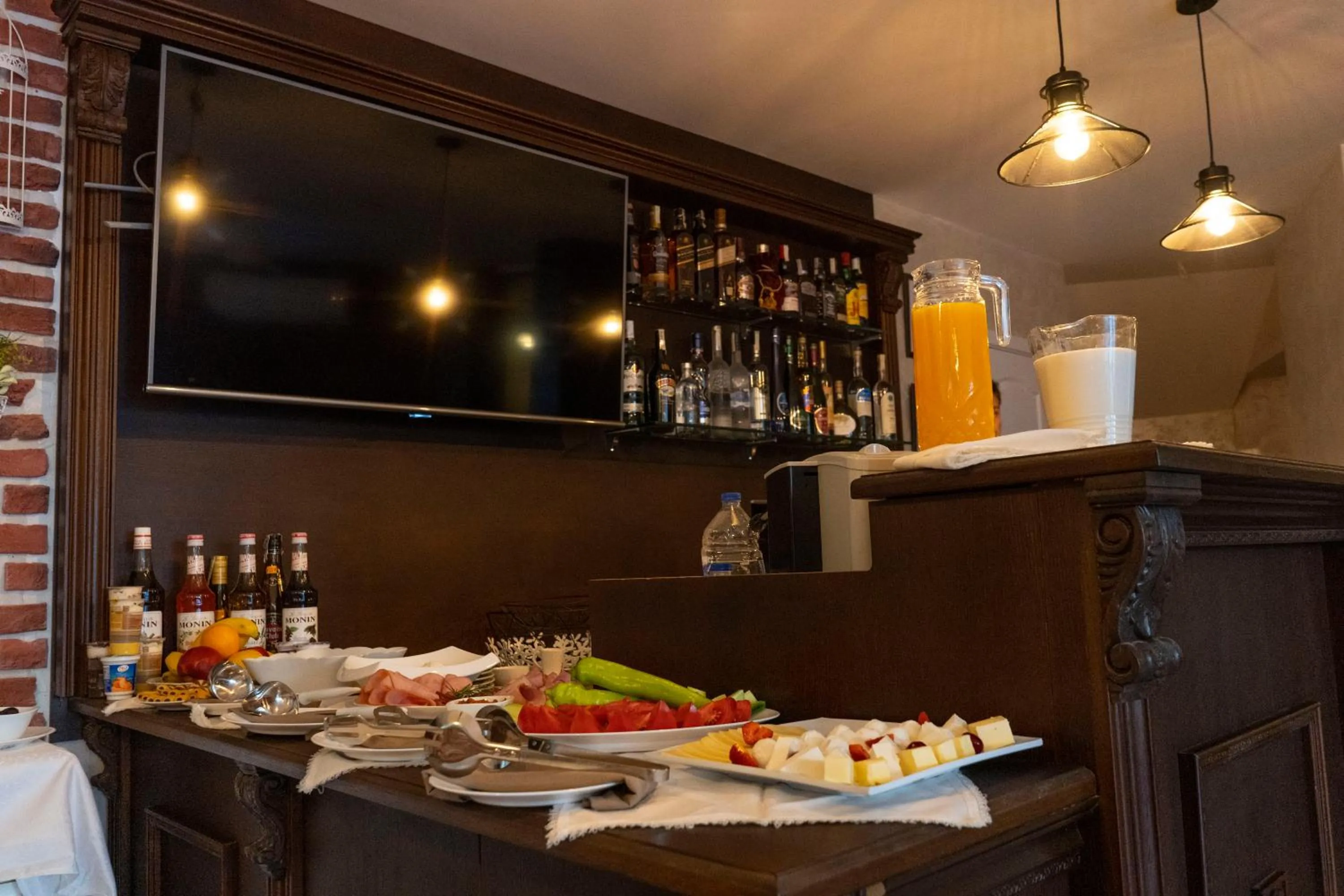 Restaurant/places to eat in Pulpudeva Family Hotel