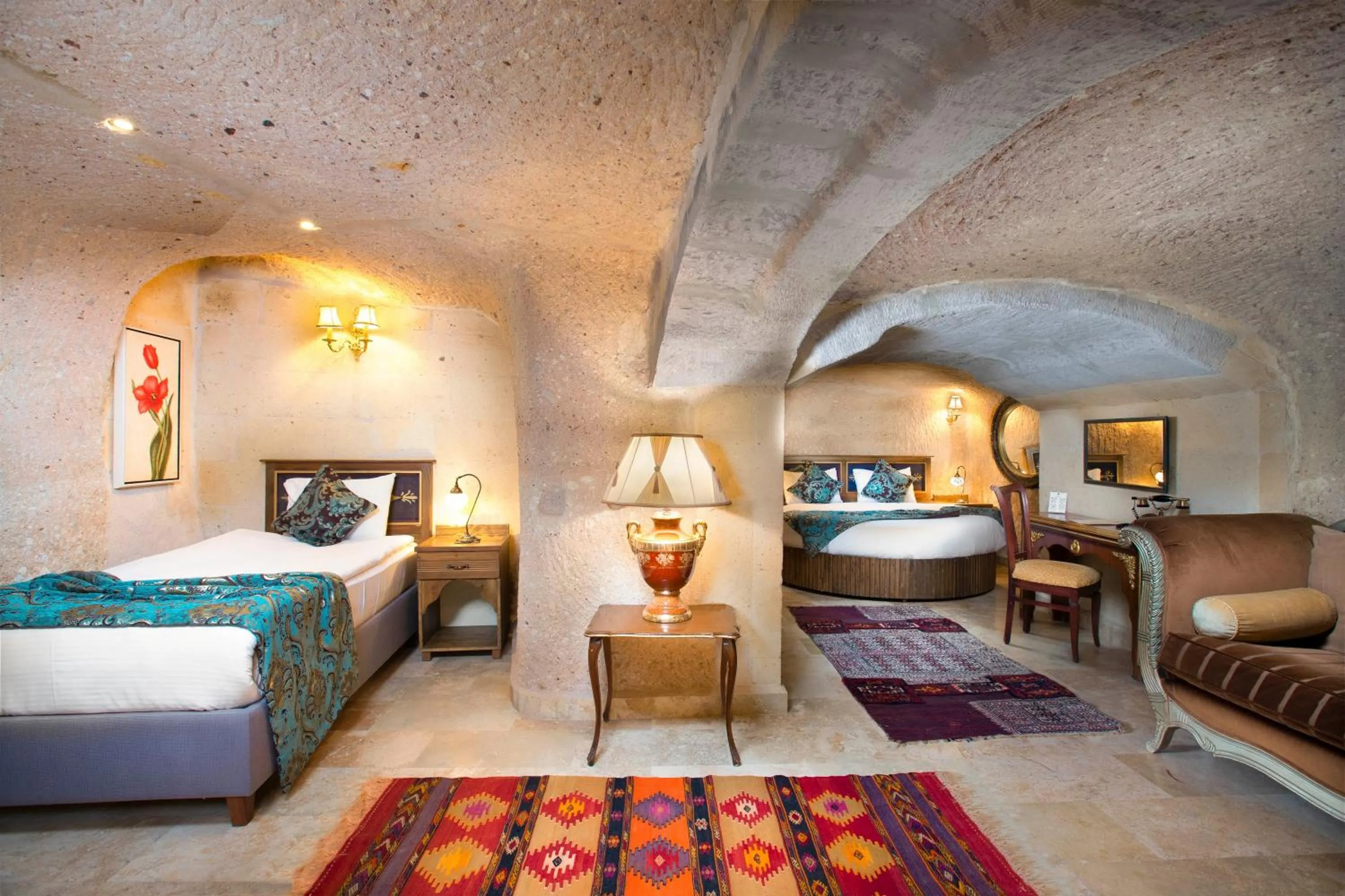 Bed in Cappadocia Fairy Chimneys Selfie Cave Hotels - Special Class