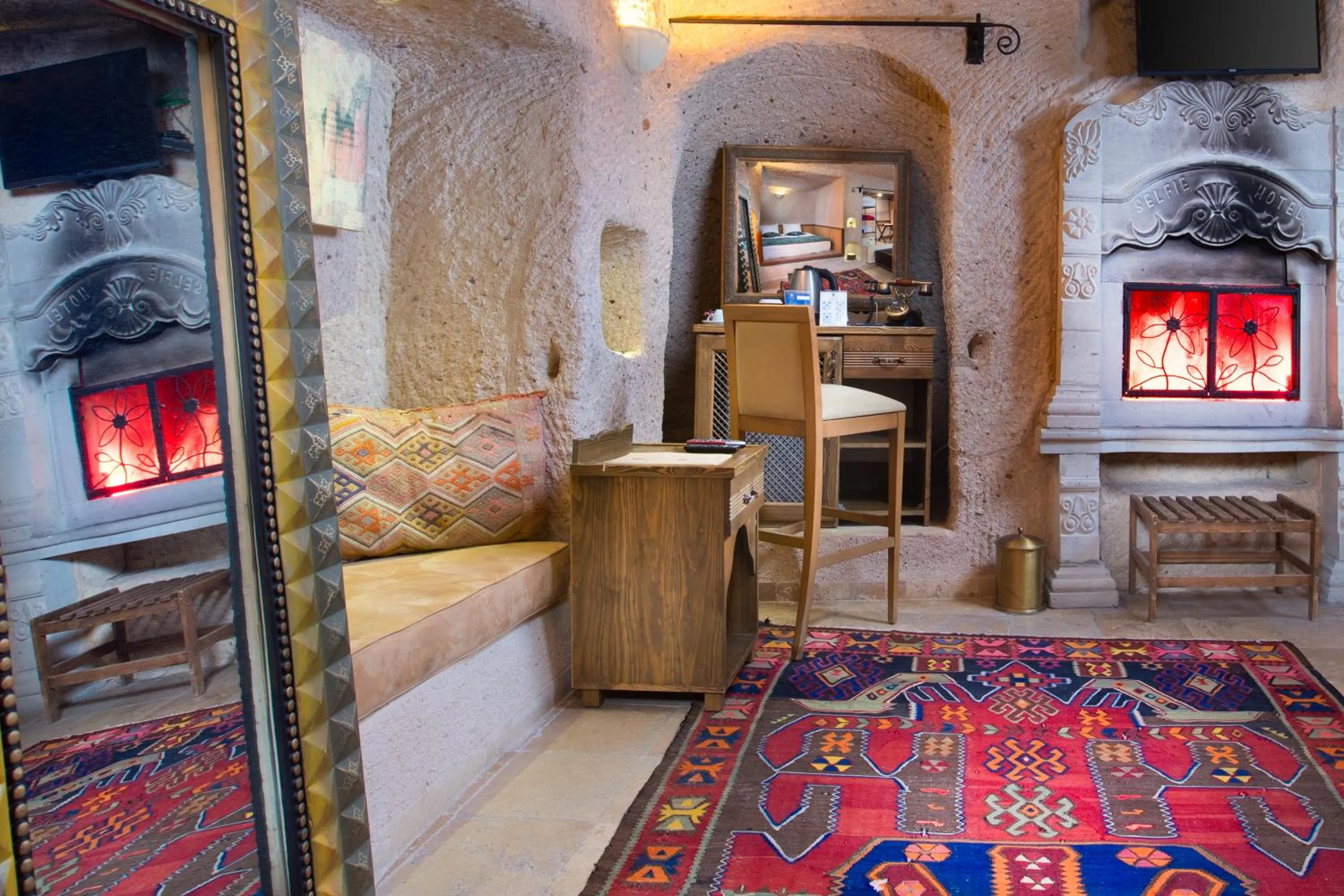 Coffee/tea facilities in Cappadocia Fairy Chimneys Selfie Cave Hotels - Special Class