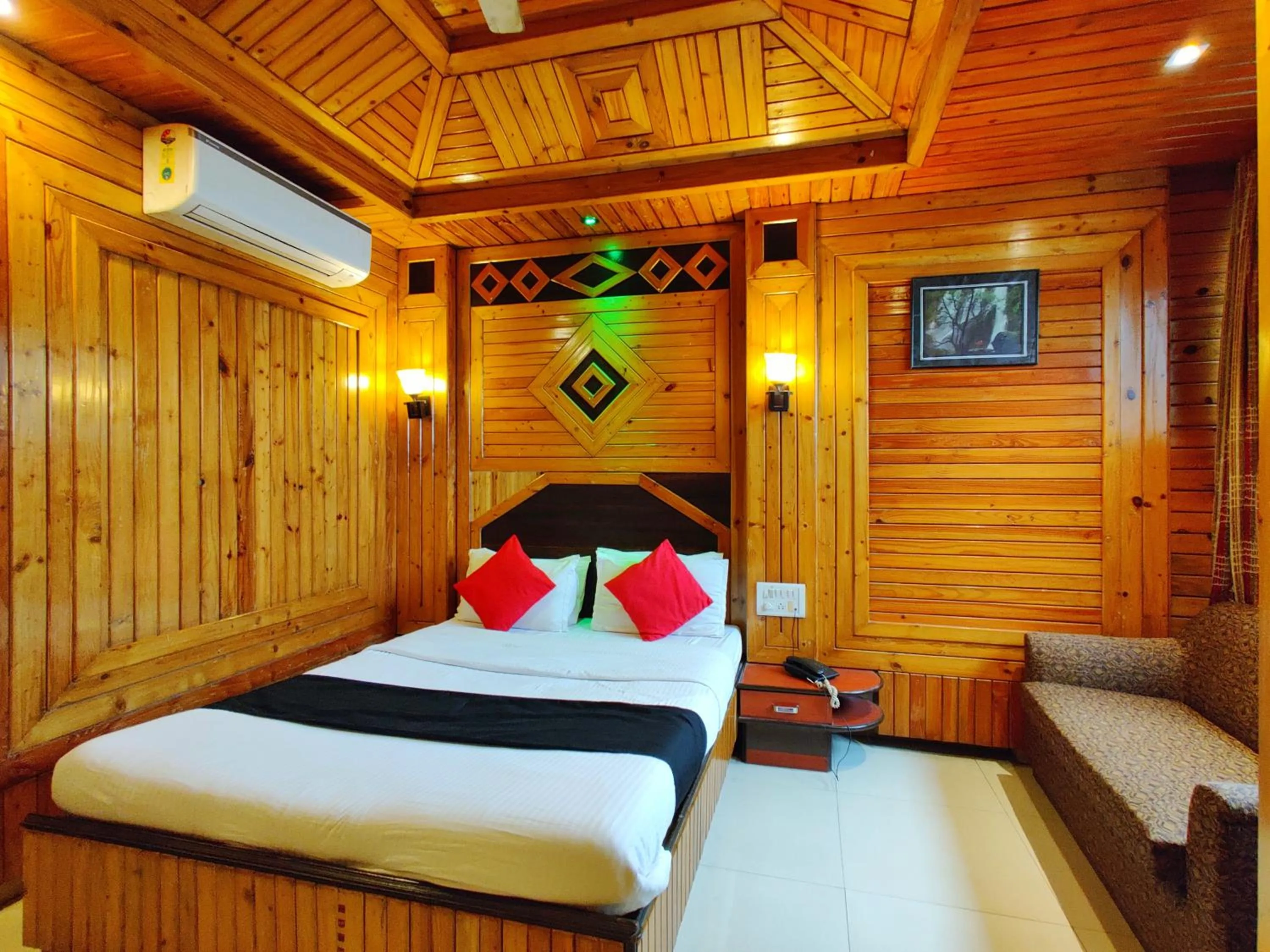Bedroom, Bed in Hotel Pratap Heritage