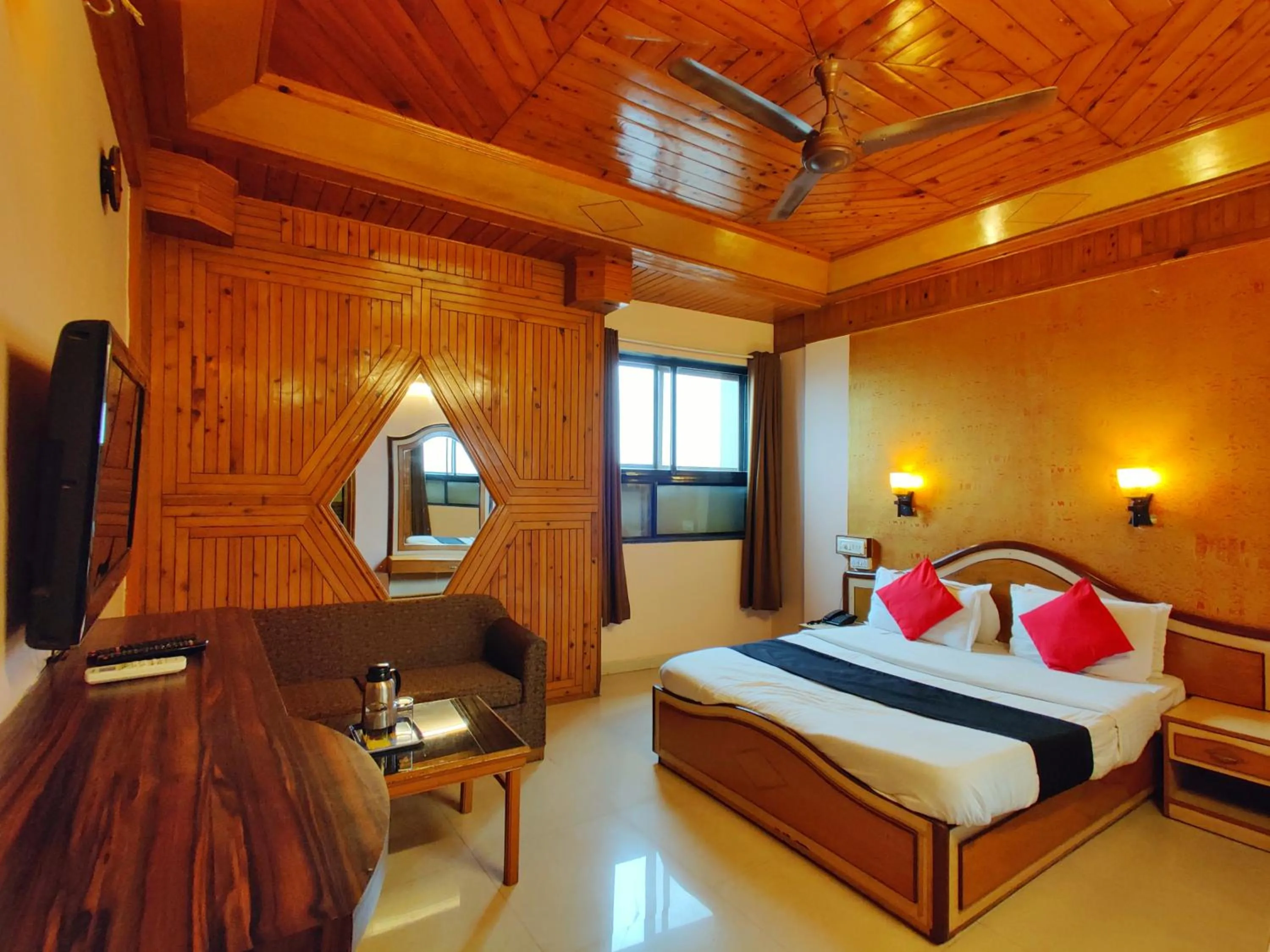 Bedroom, Bed in Hotel Pratap Heritage