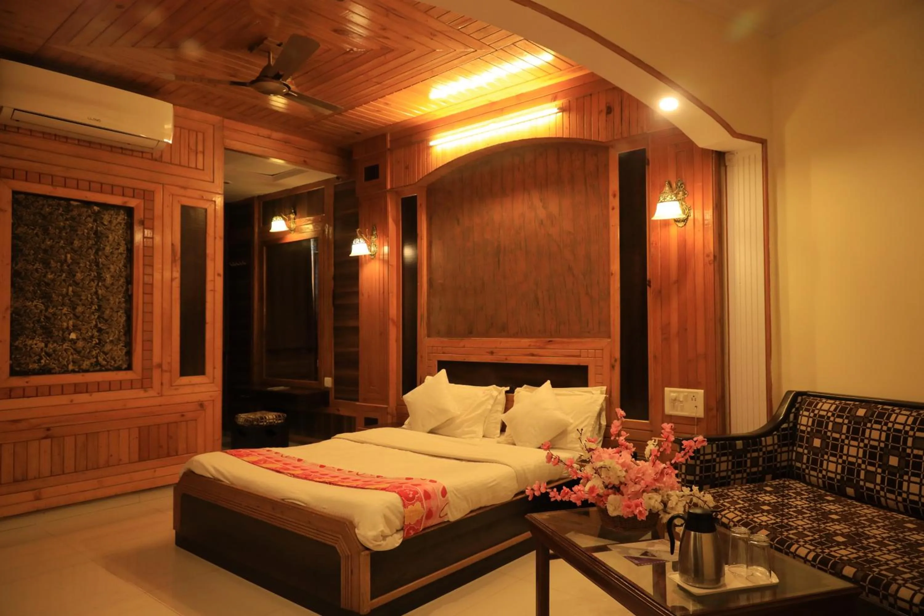 Photo of the whole room, Bed in Hotel Pratap Heritage