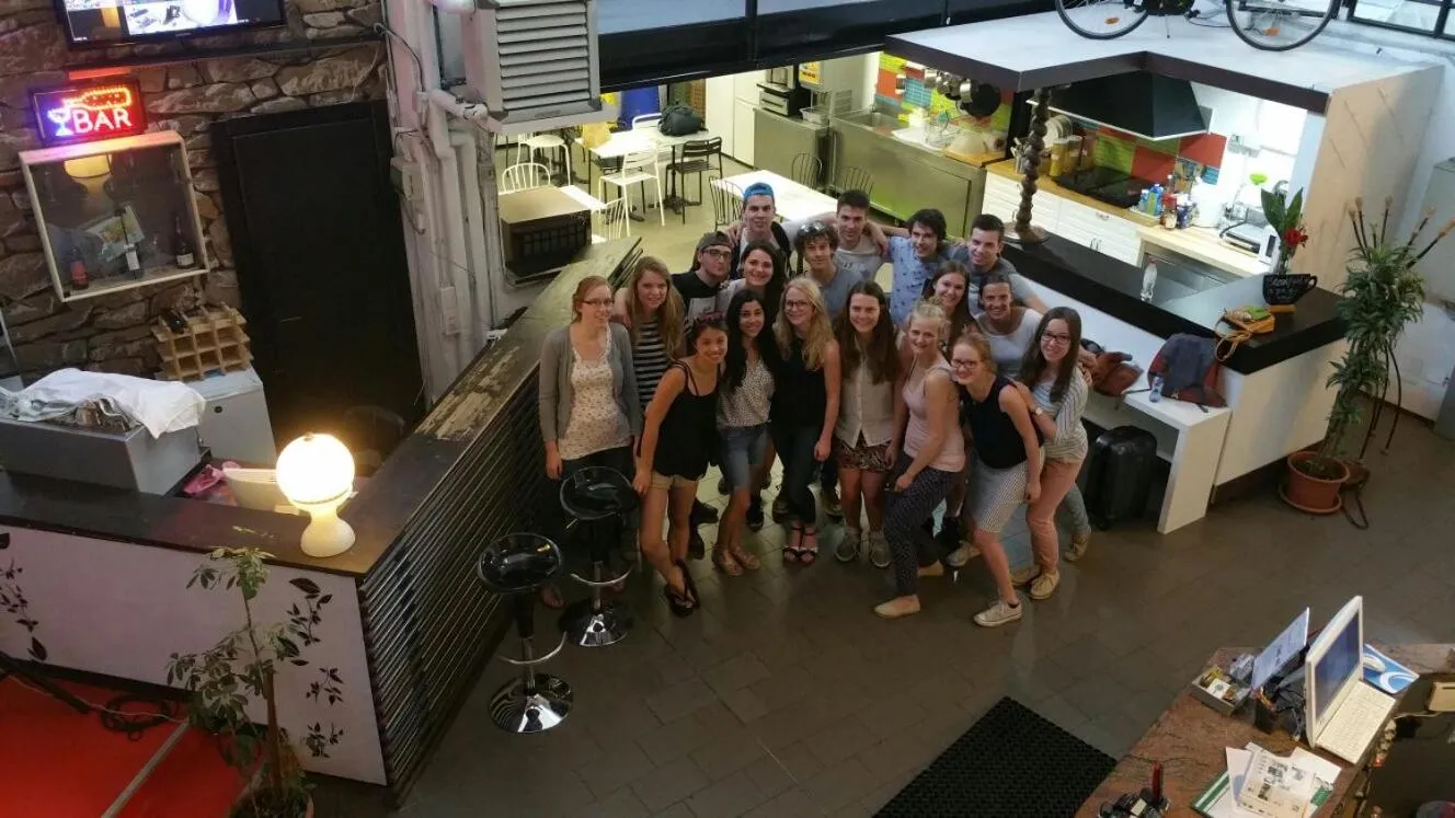 Communal lounge/ TV room in Hostel Colours