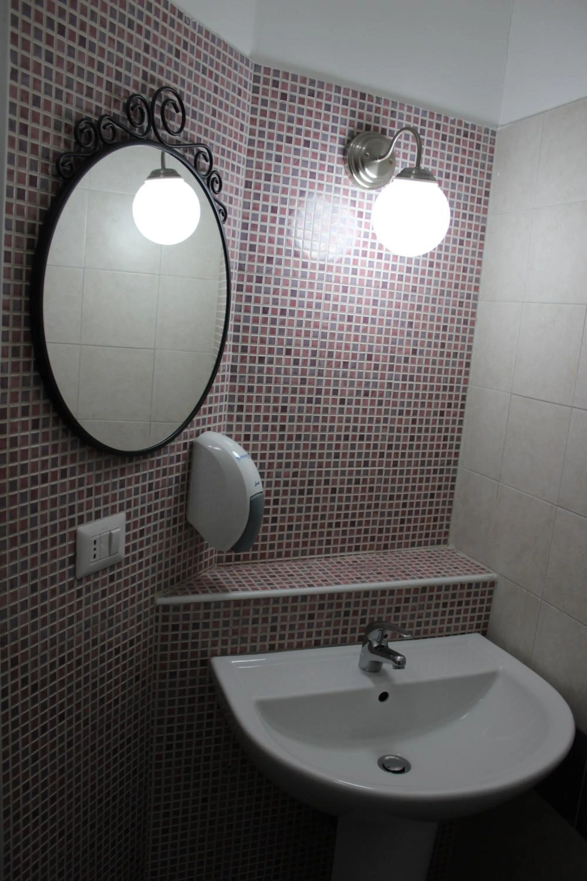 Bathroom in Hostel Colours