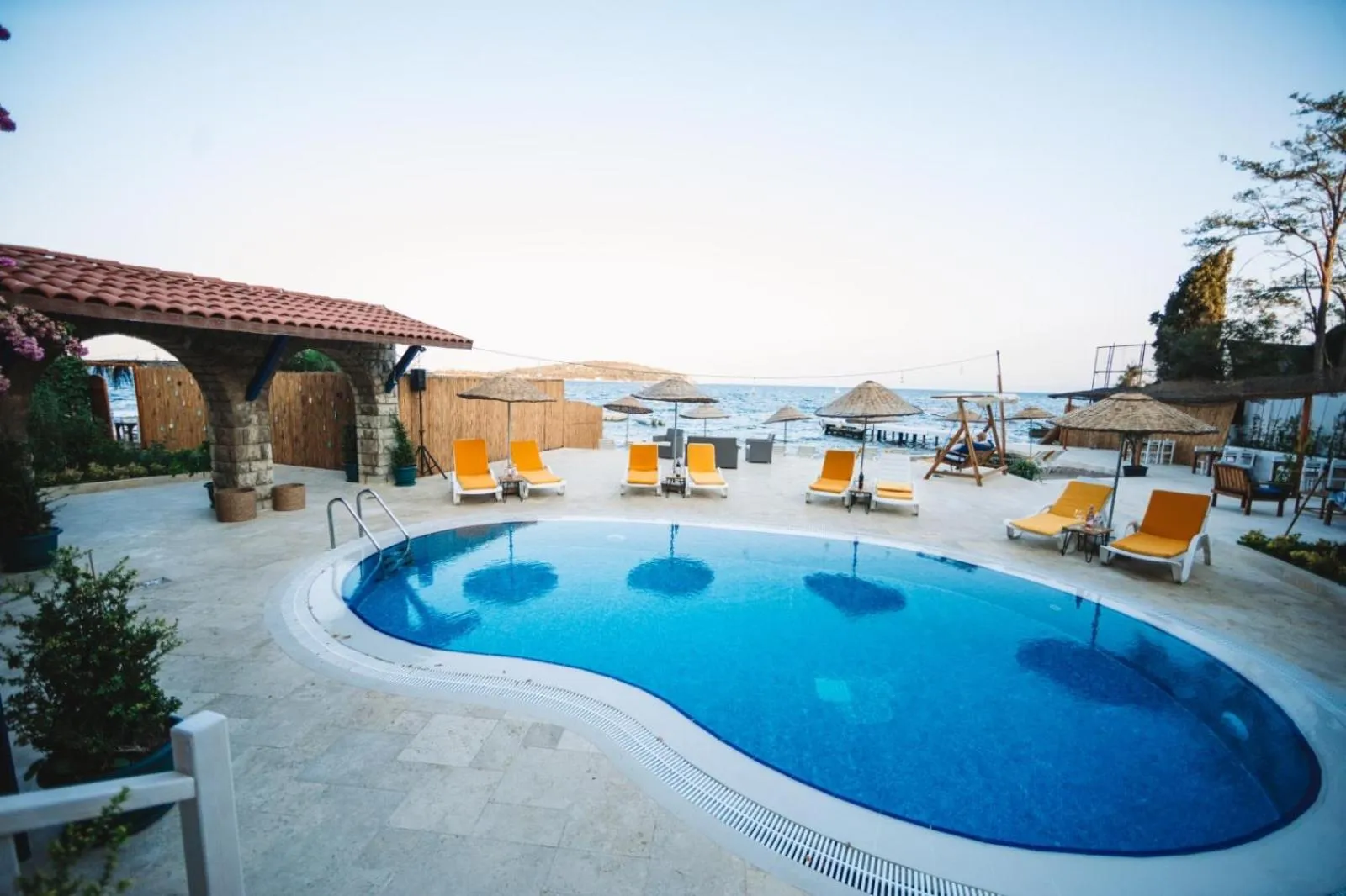 Property building in Büyükada Loc'ada