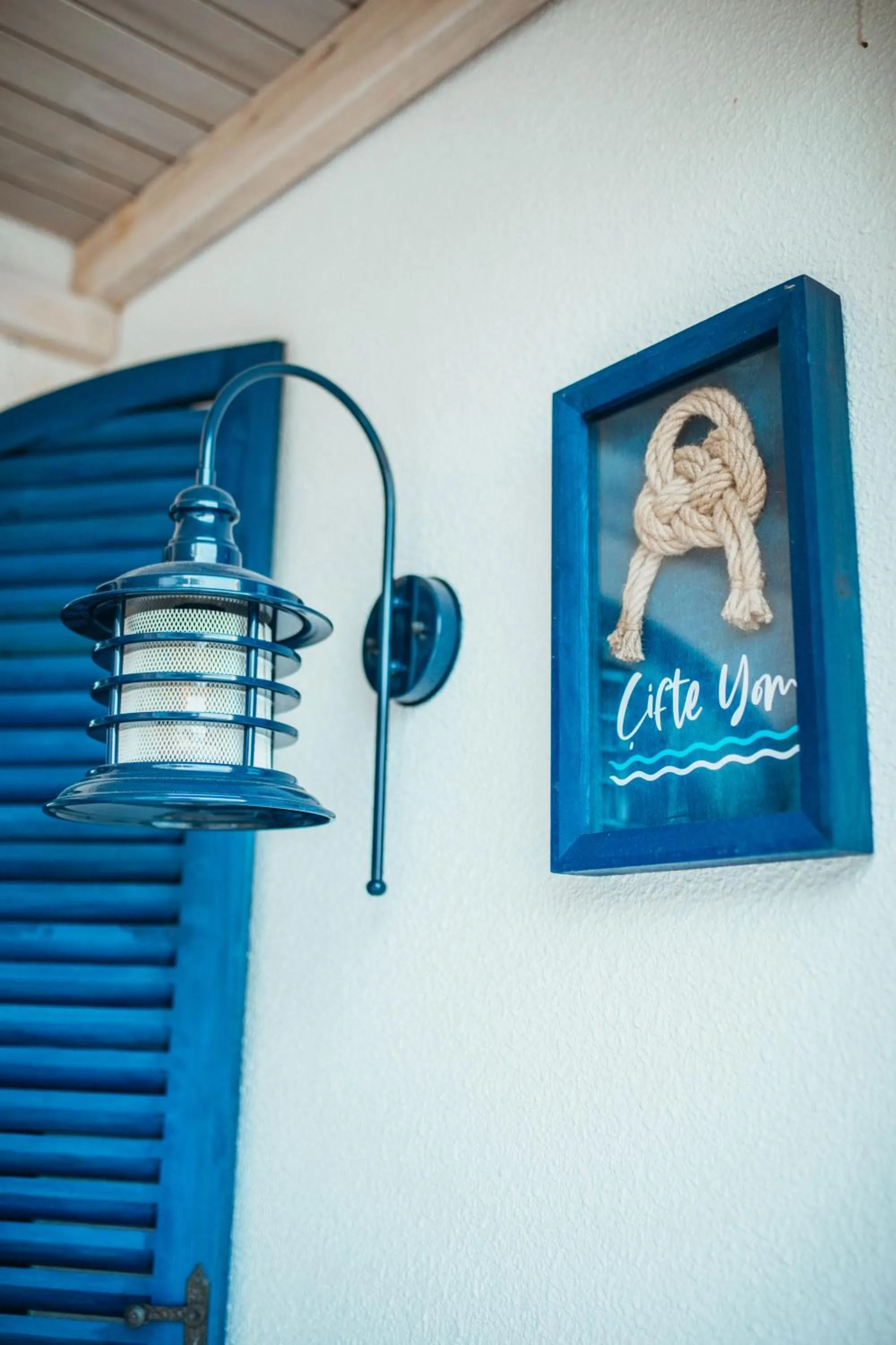 Logo/Certificate/Sign in Büyükada Loc'ada