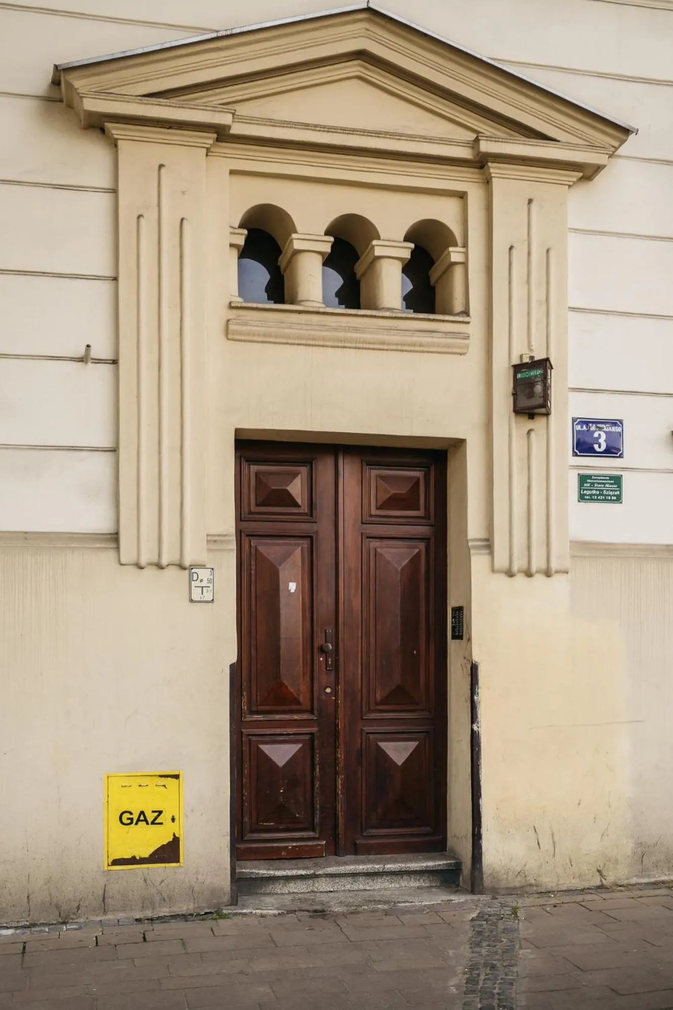 Facade/entrance in Luna Apartment - LoftAffair