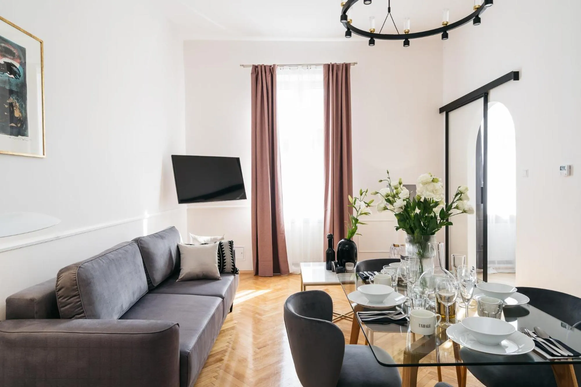 TV and multimedia in Luna Apartment - LoftAffair