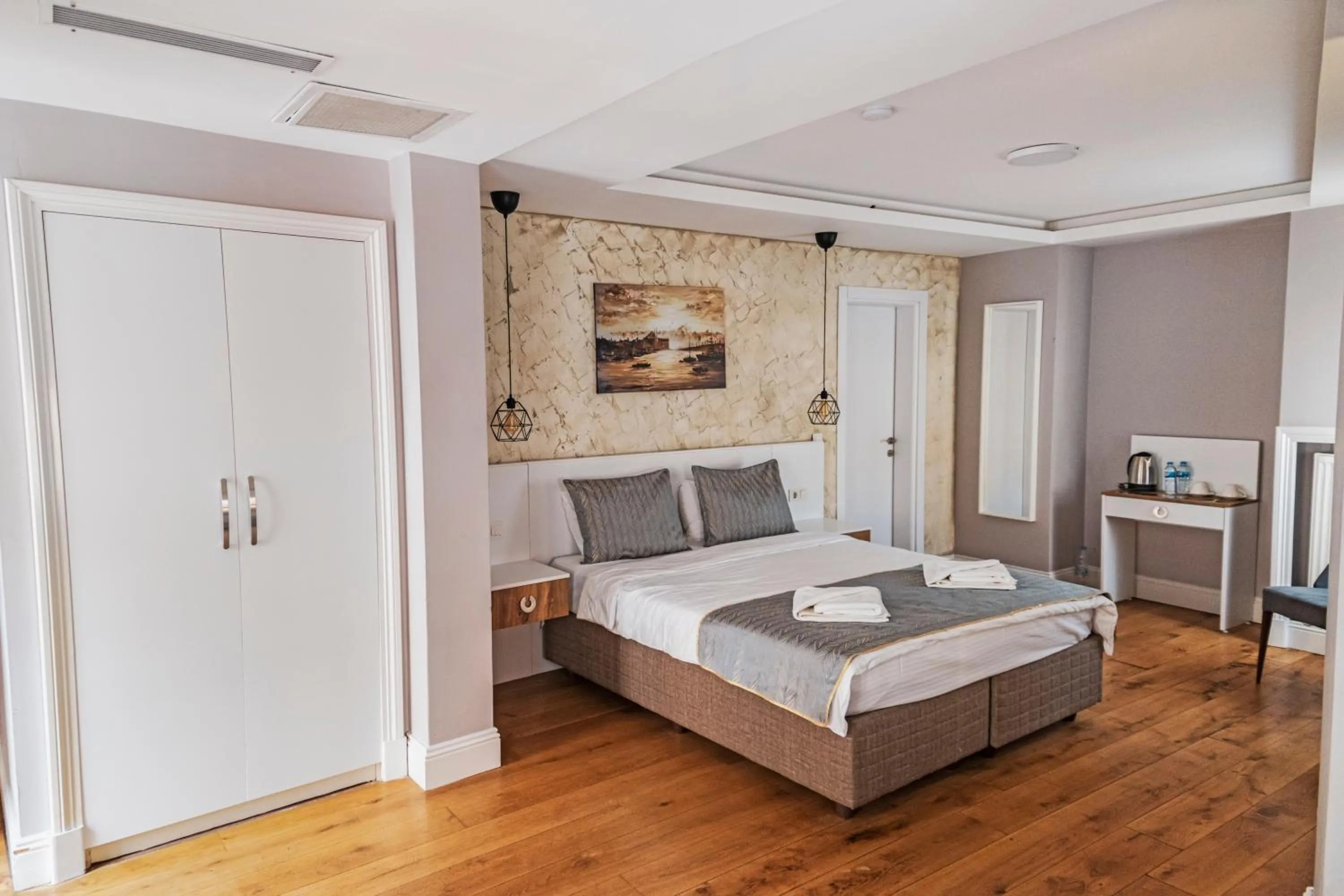 Bed in Galata Door Hotel