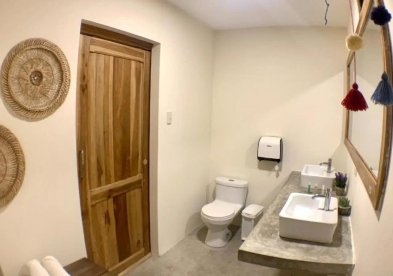 Bathroom in Slumber Party Montañita