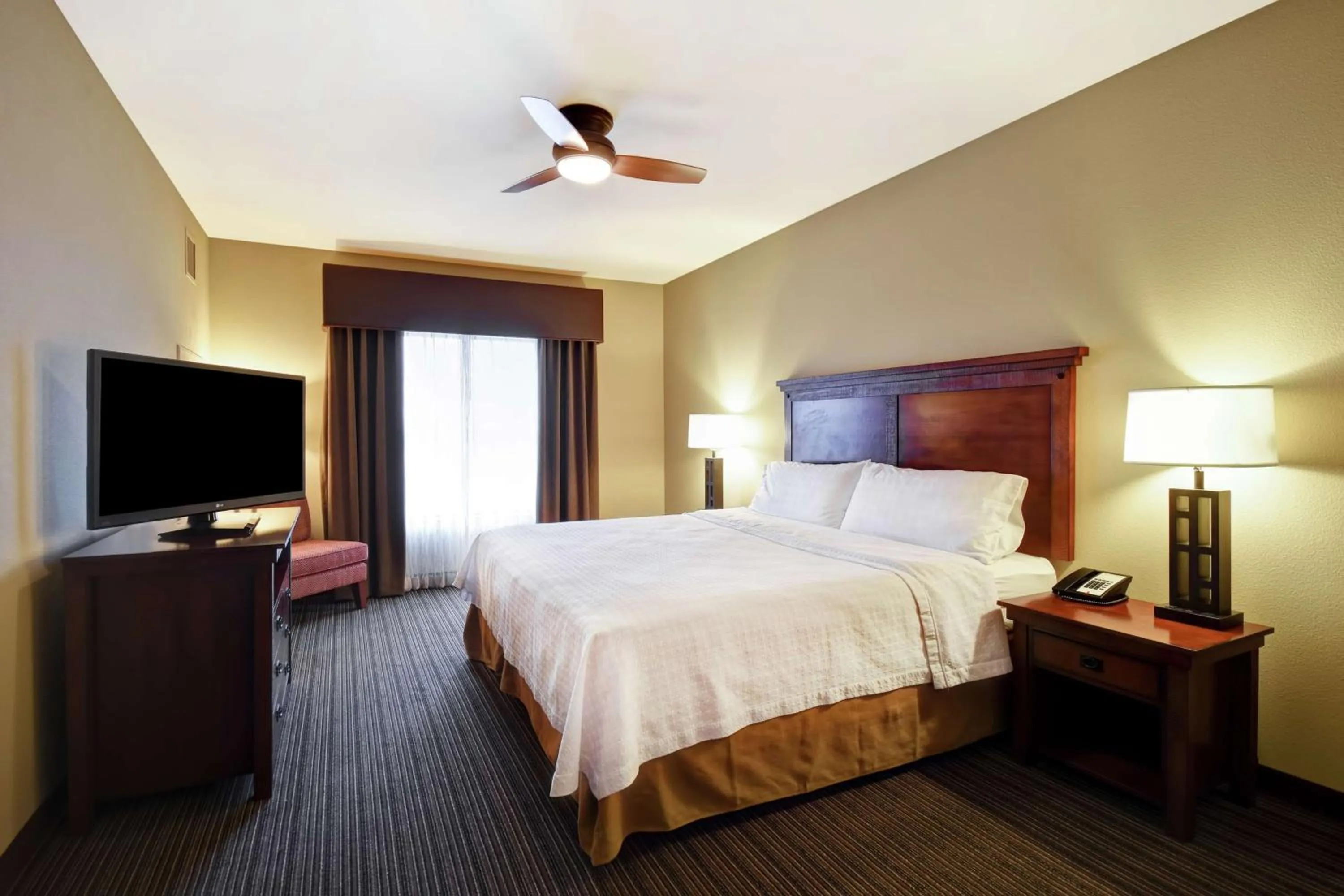 Bedroom, Bed in Homewood Suites by Hilton Kalispell