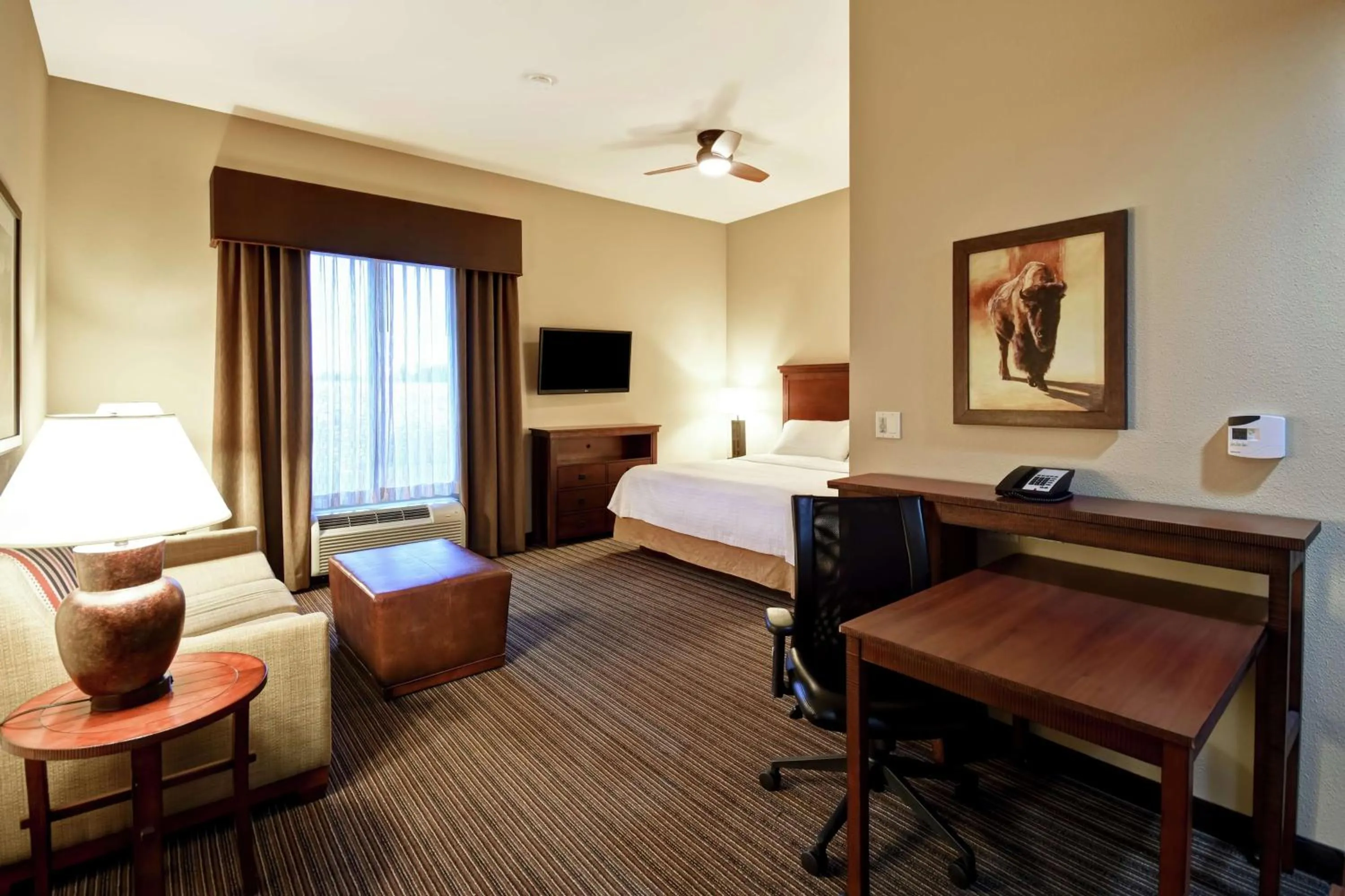 Bedroom, Bed in Homewood Suites by Hilton Kalispell