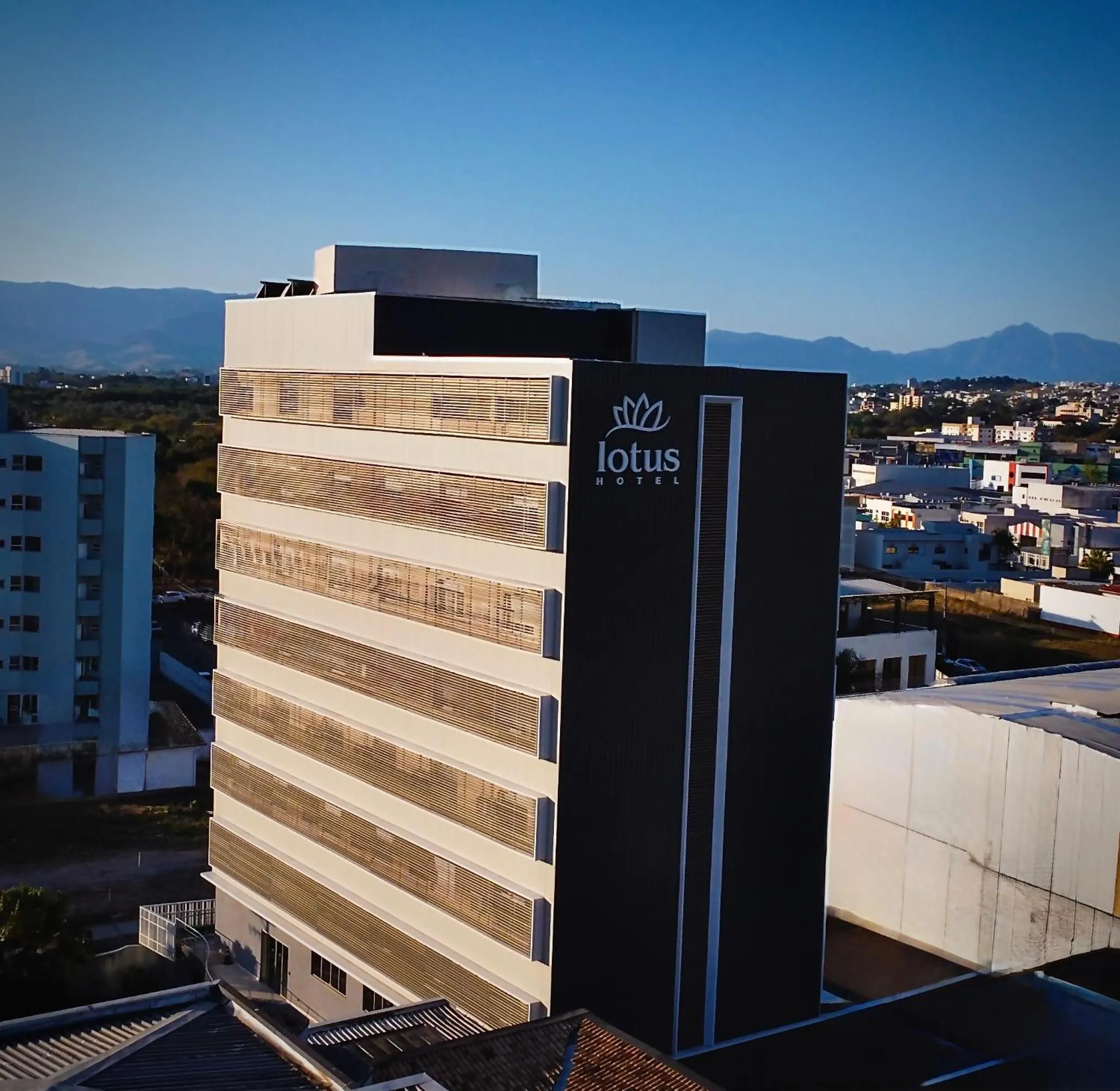 Facade/entrance in Lotus Hotel - à 6 km do Santuário de Aparecida-SP