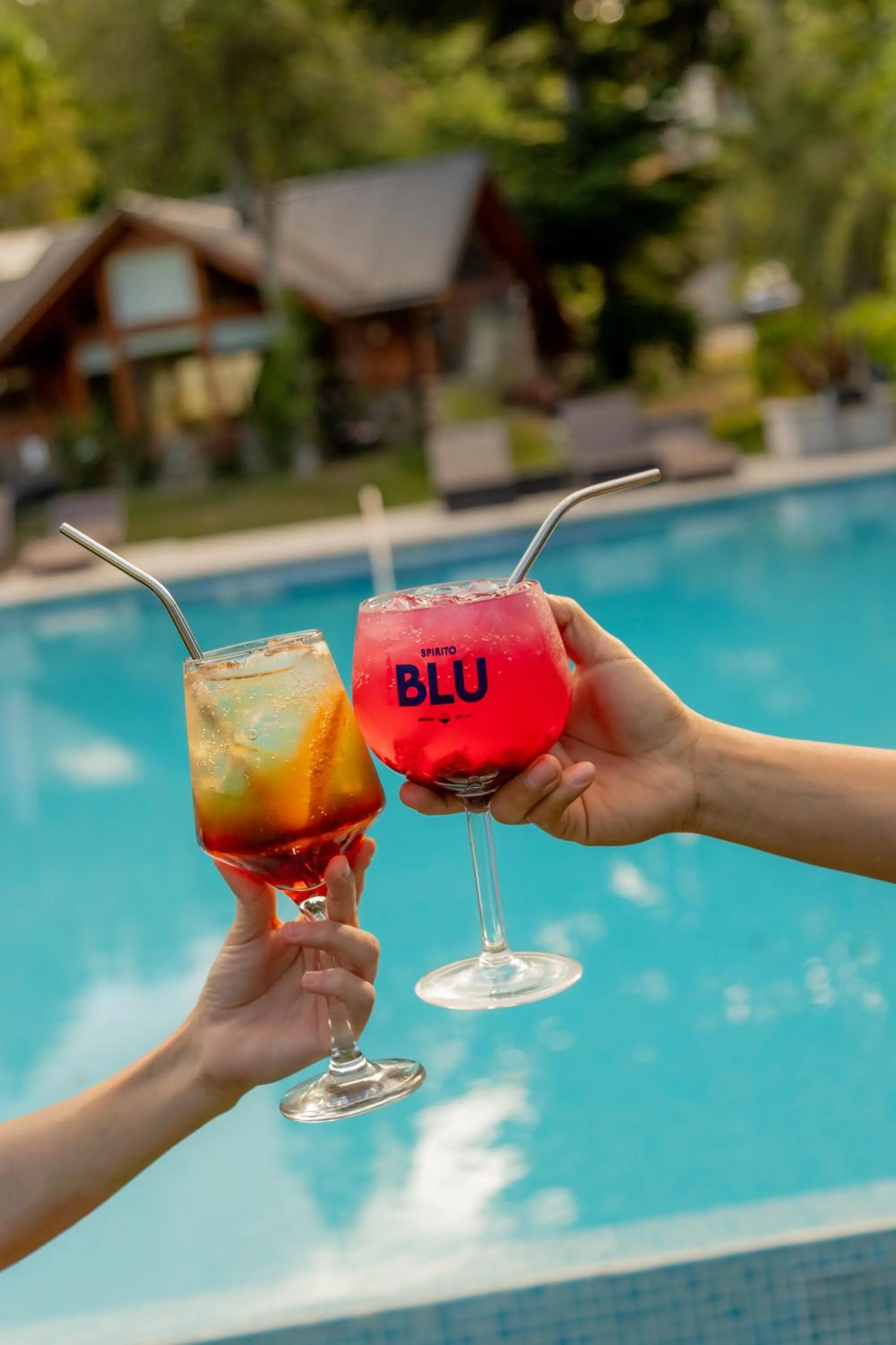 Alcoholic drinks in Guardianes Del Bayo