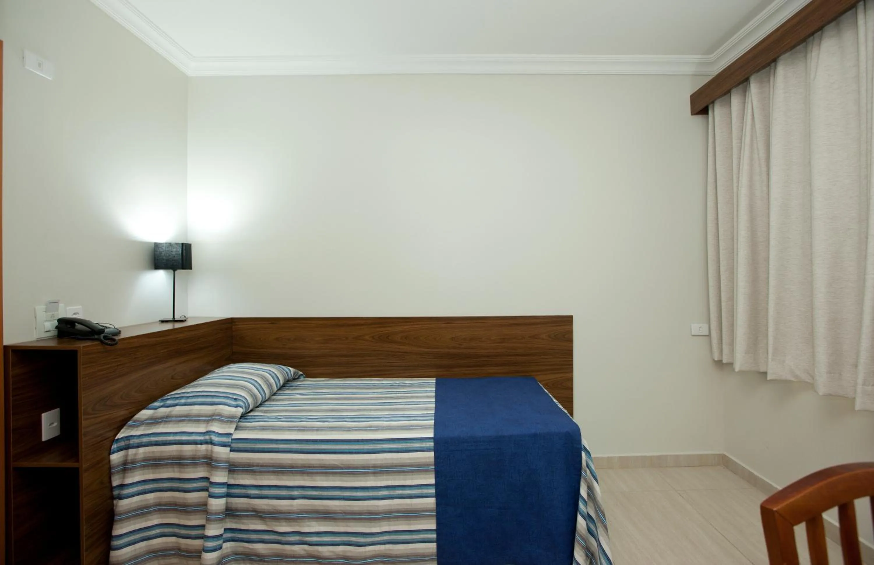 Bedroom in Hotel Colonial Plaza