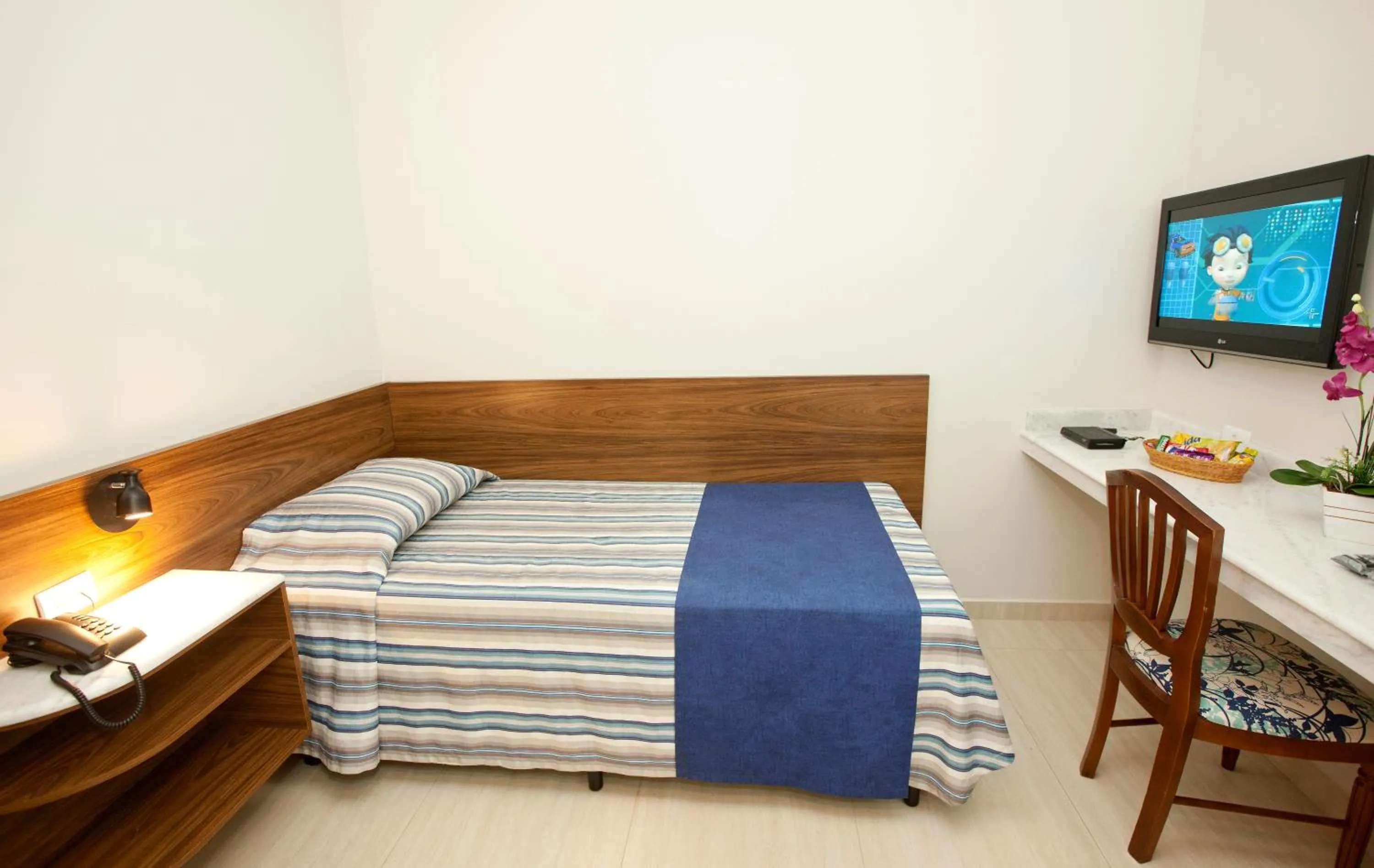Bedroom in Hotel Colonial Plaza