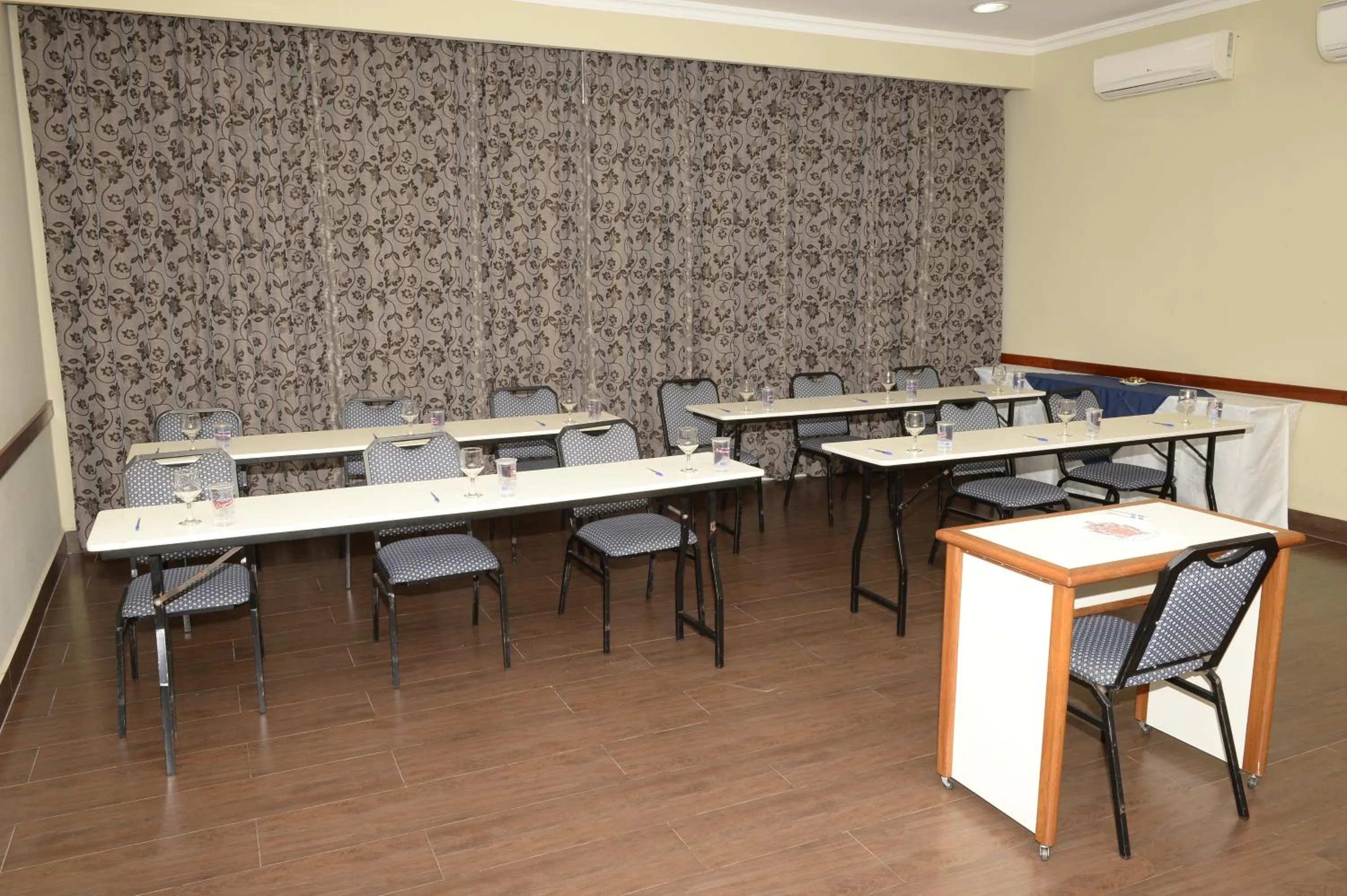 Activities in Hotel Colonial Plaza