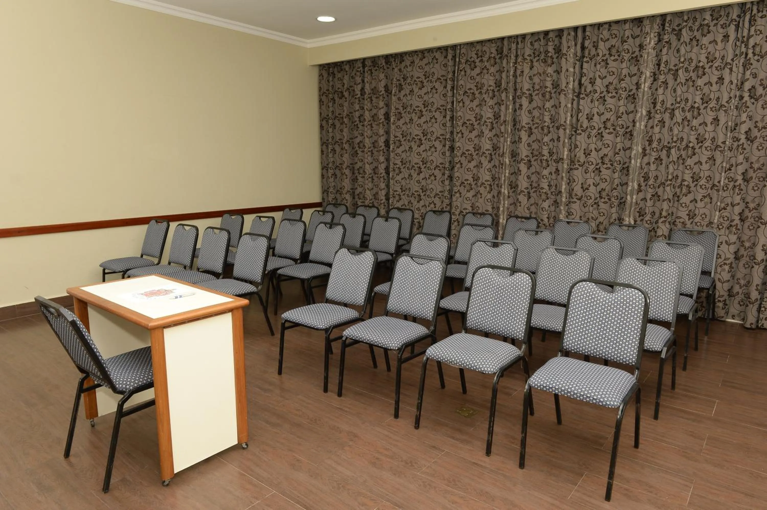 Activities in Hotel Colonial Plaza