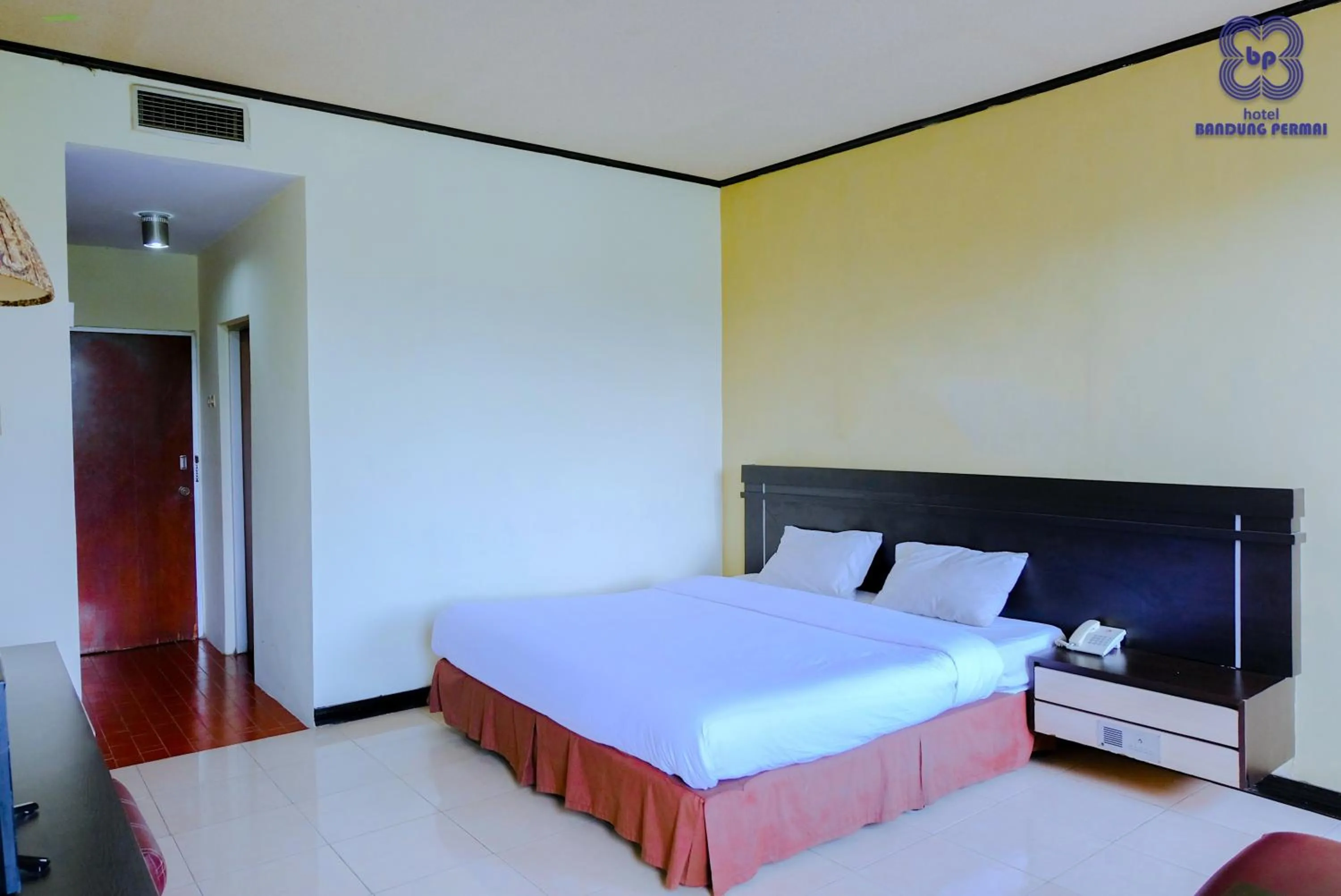 Bedroom, Bed in Bandung Permai Hotel Jember