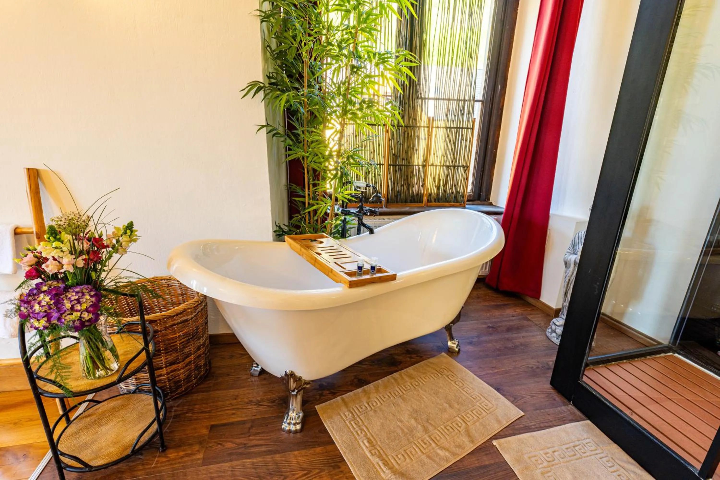 Bath in Schloss Arenfels