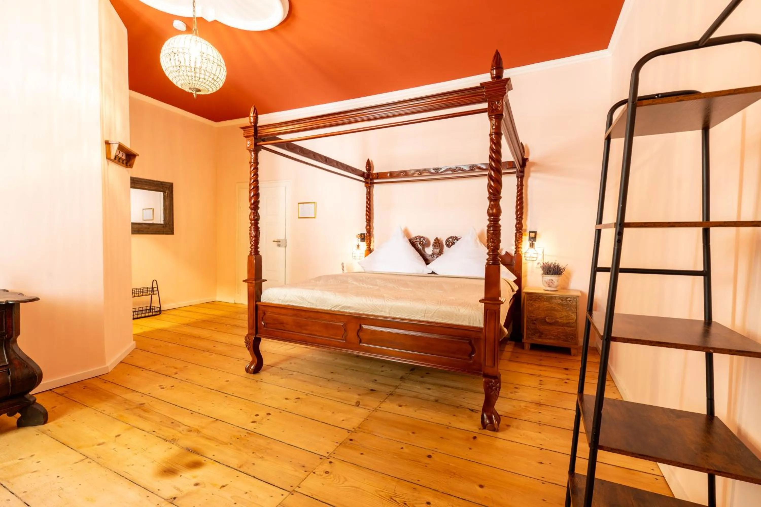 Photo of the whole room, Bed in Schloss Arenfels