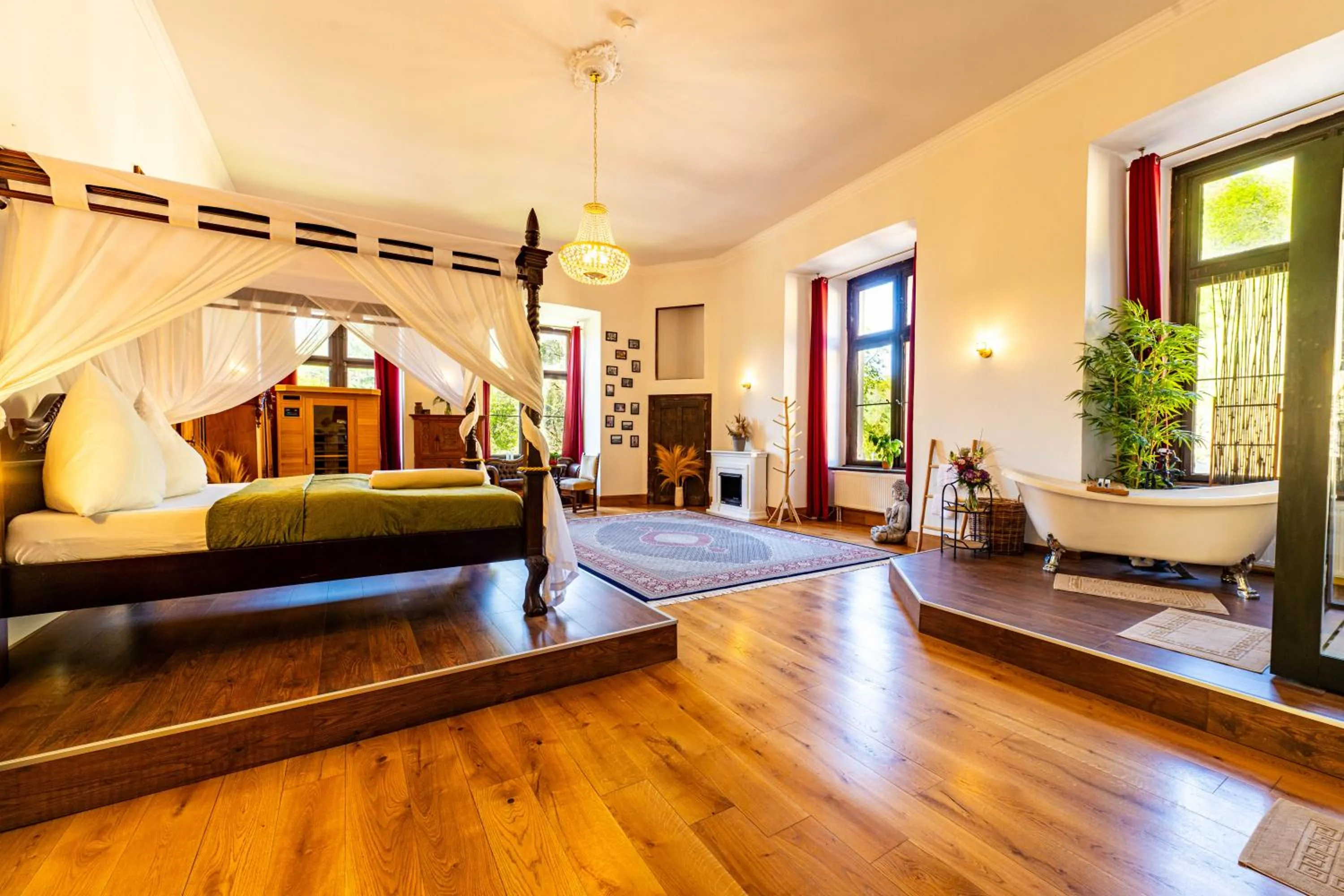 Photo of the whole room in Schloss Arenfels