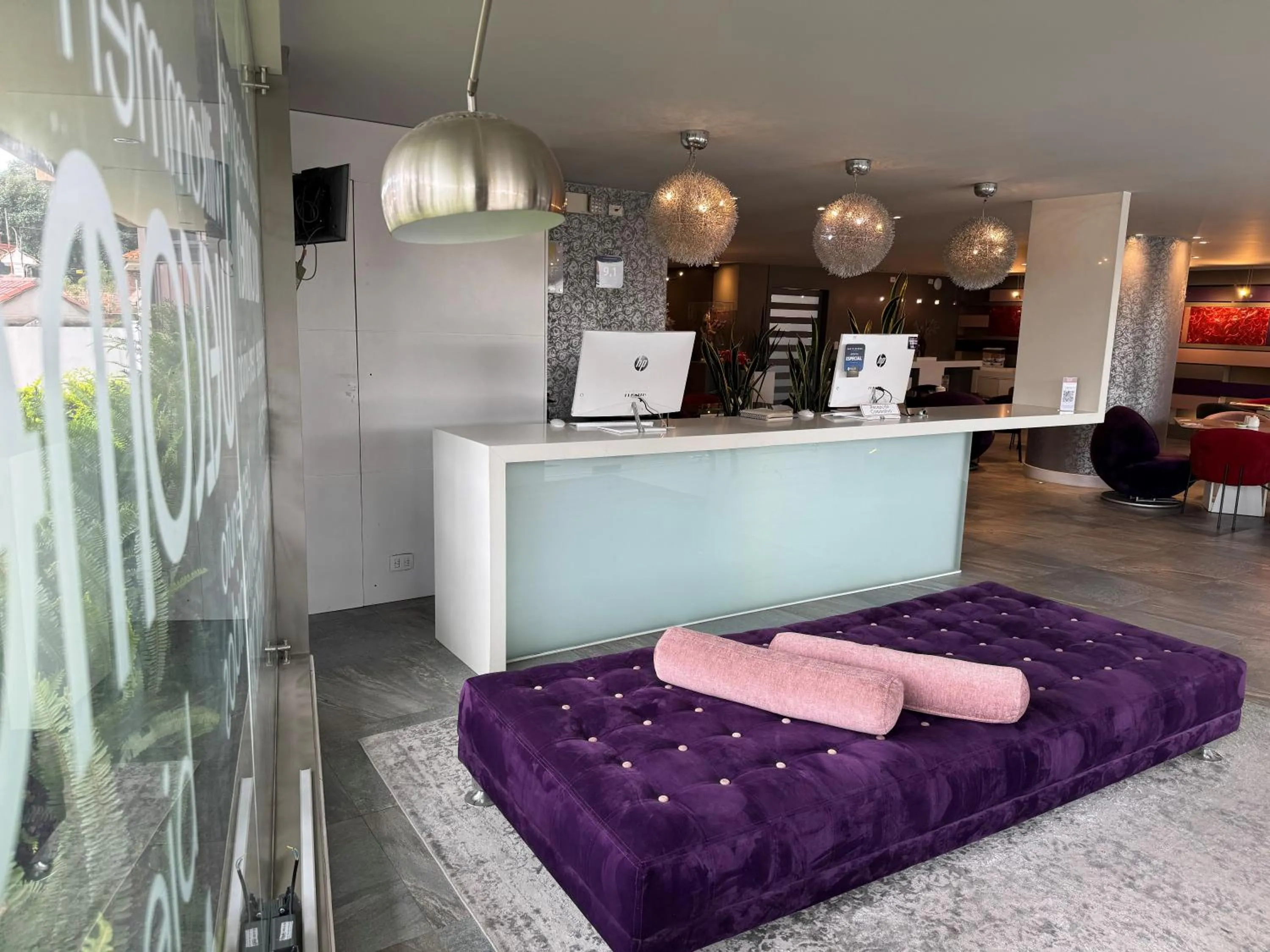 Lobby or reception in Rioné Hotel Boutique