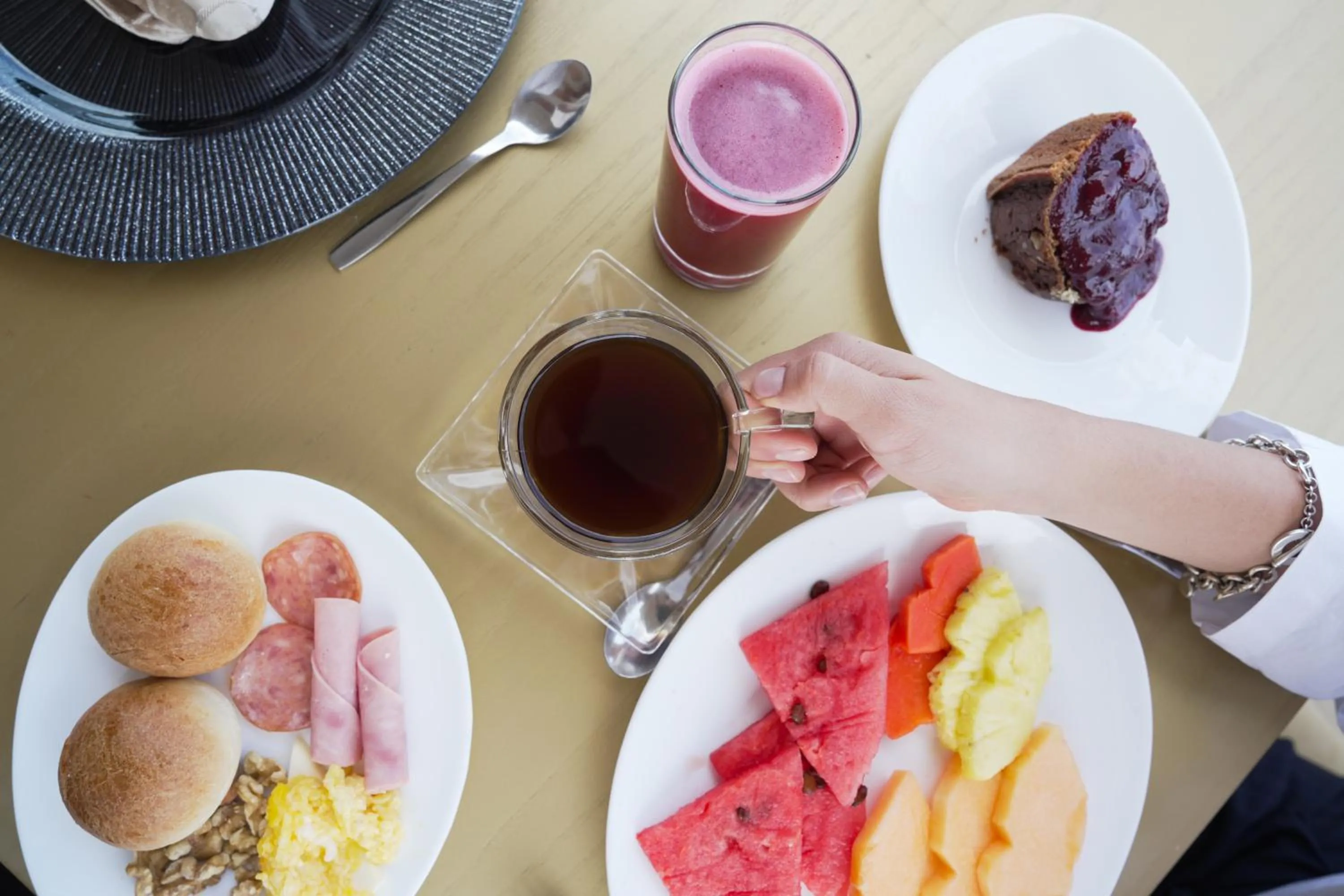 Breakfast in Rioné Hotel Boutique
