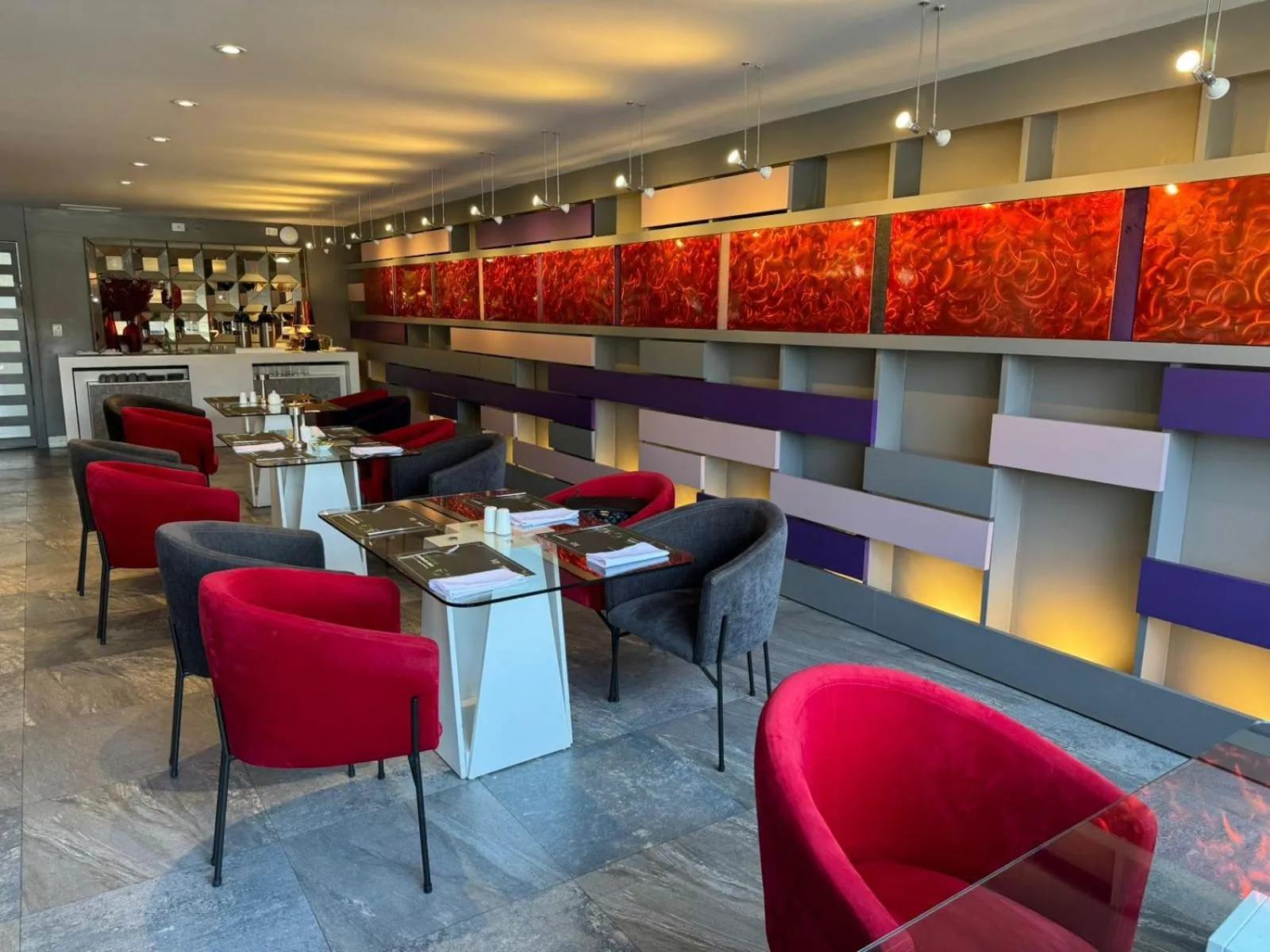 Restaurant/places to eat in Rioné Hotel Boutique