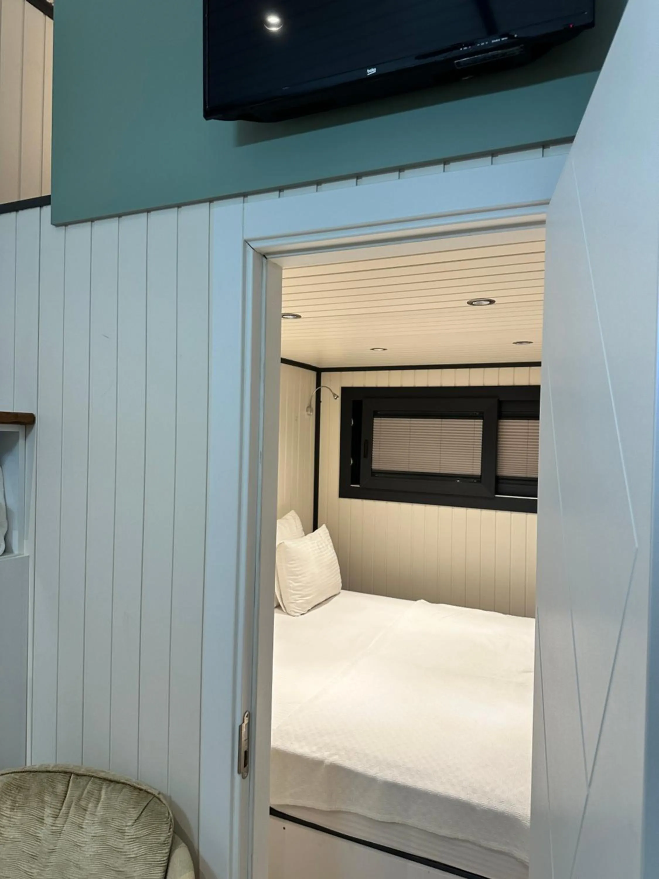 Bed in OFURO WORLD HOTEL SPA