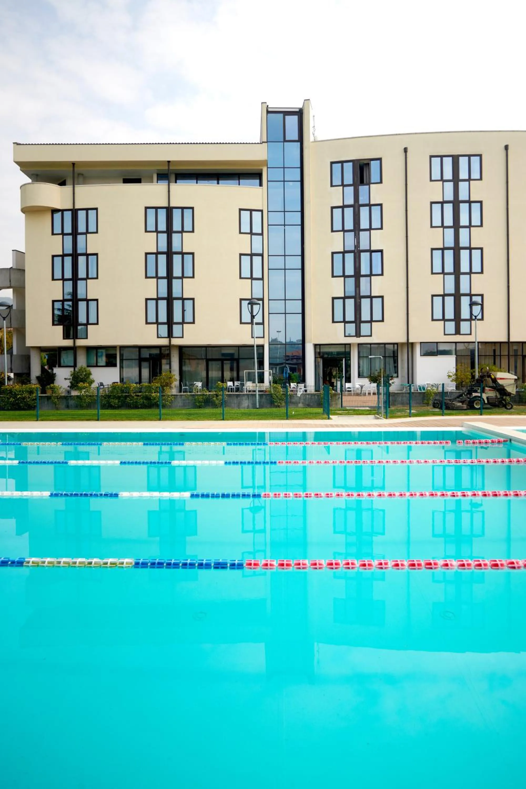 Property building in Kona Hotel Verona by Kleos Group Collection