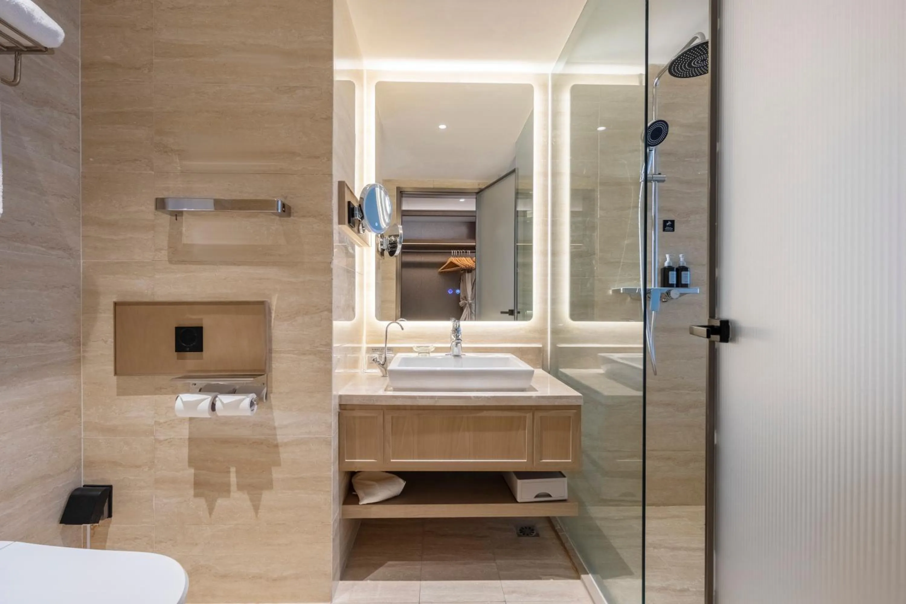 The Center Hotel Weihai