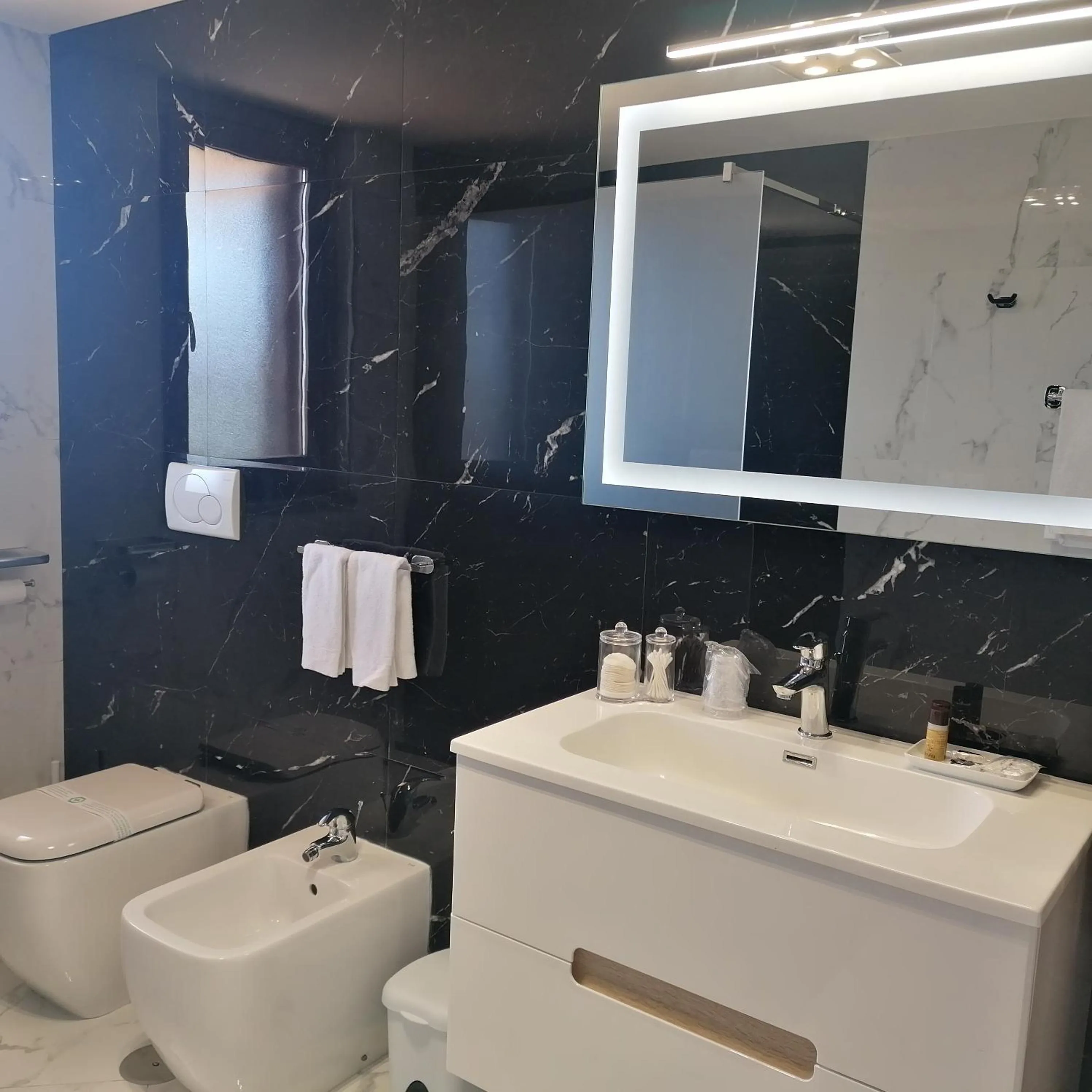 B&BYanet's Beautiful House