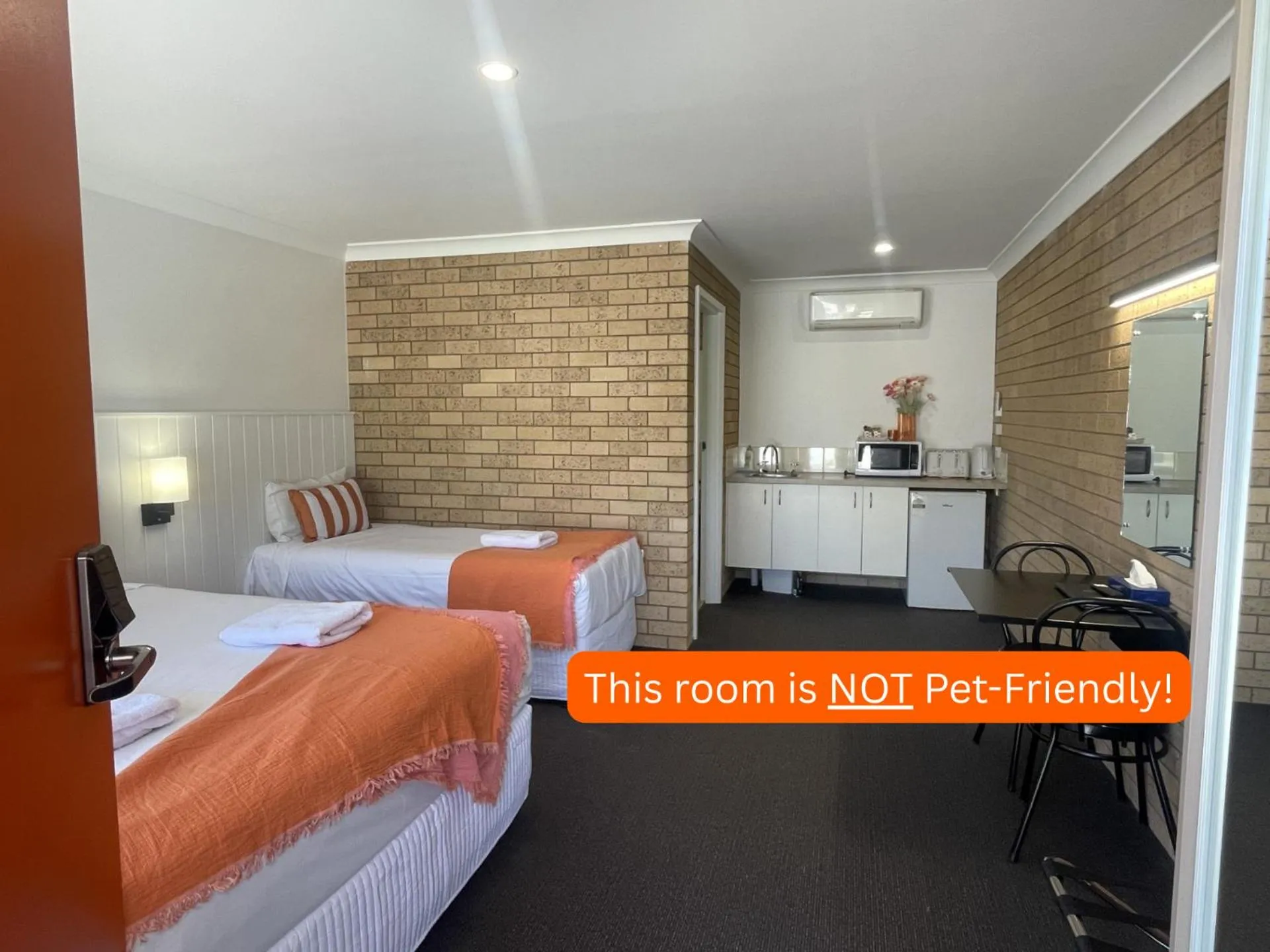 Bedroom, Bed in Albury Allawa Motor Inn